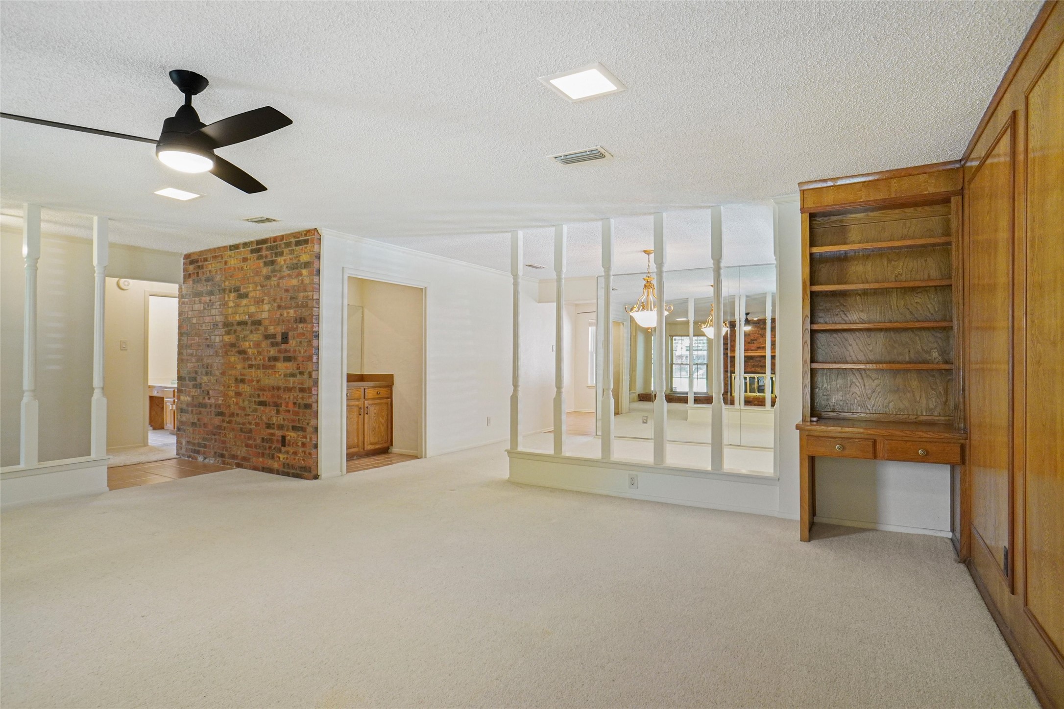 2028 Casa Loma Court