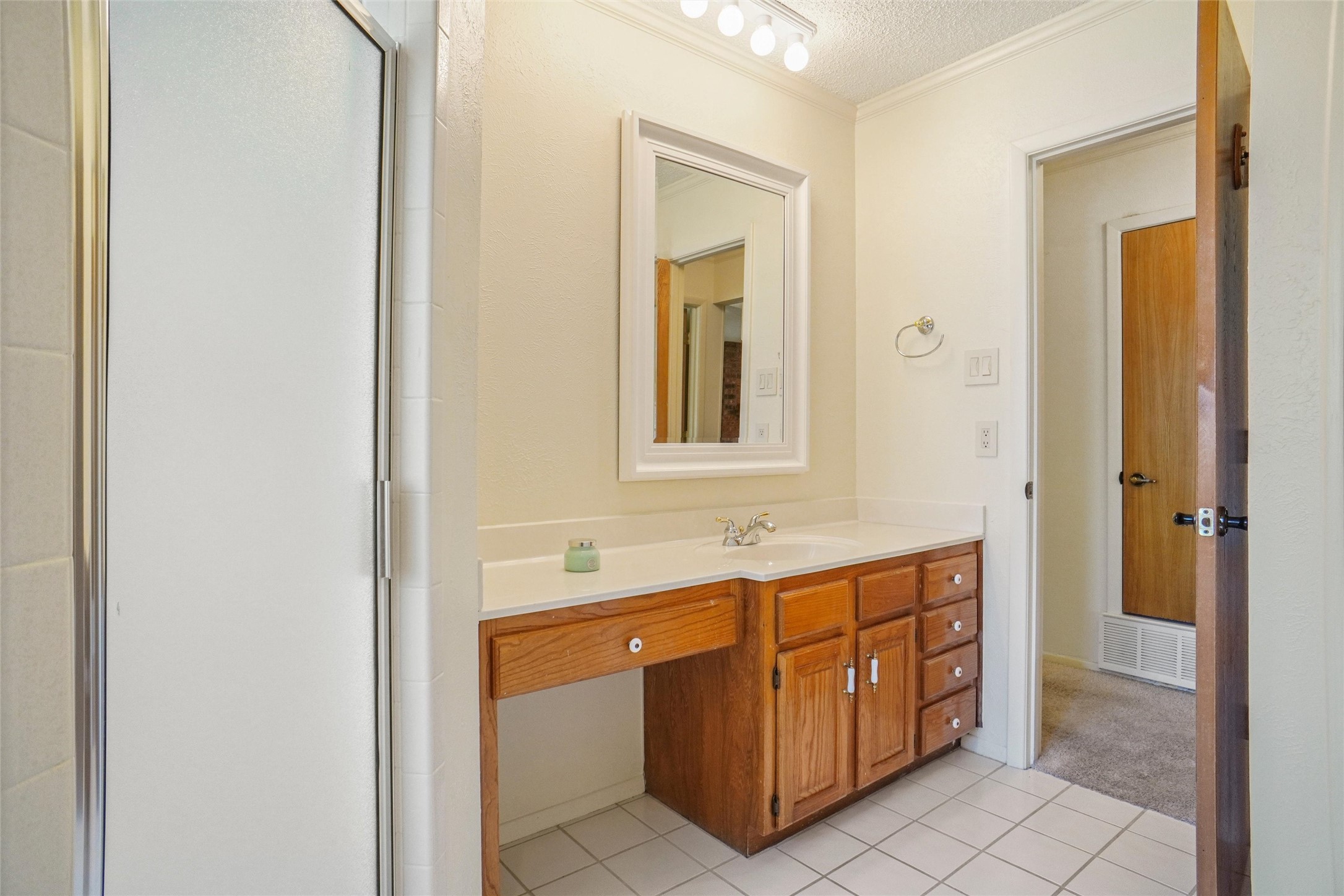 2028 Casa Loma Court