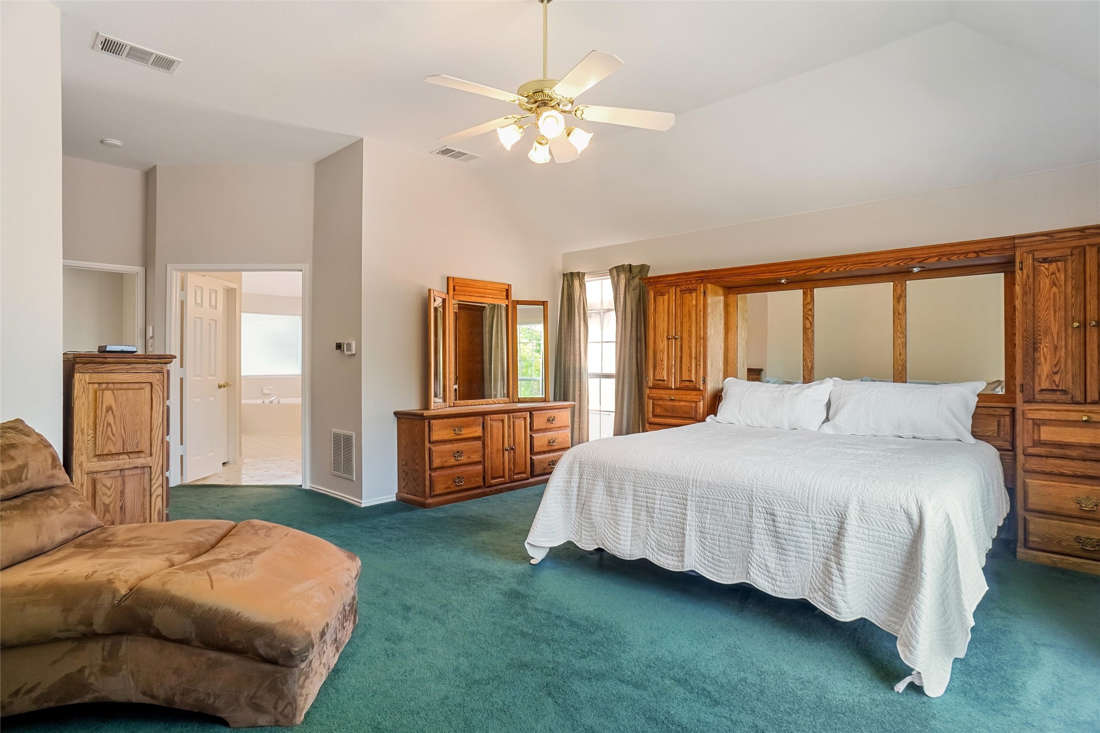 875 Tartan Trail