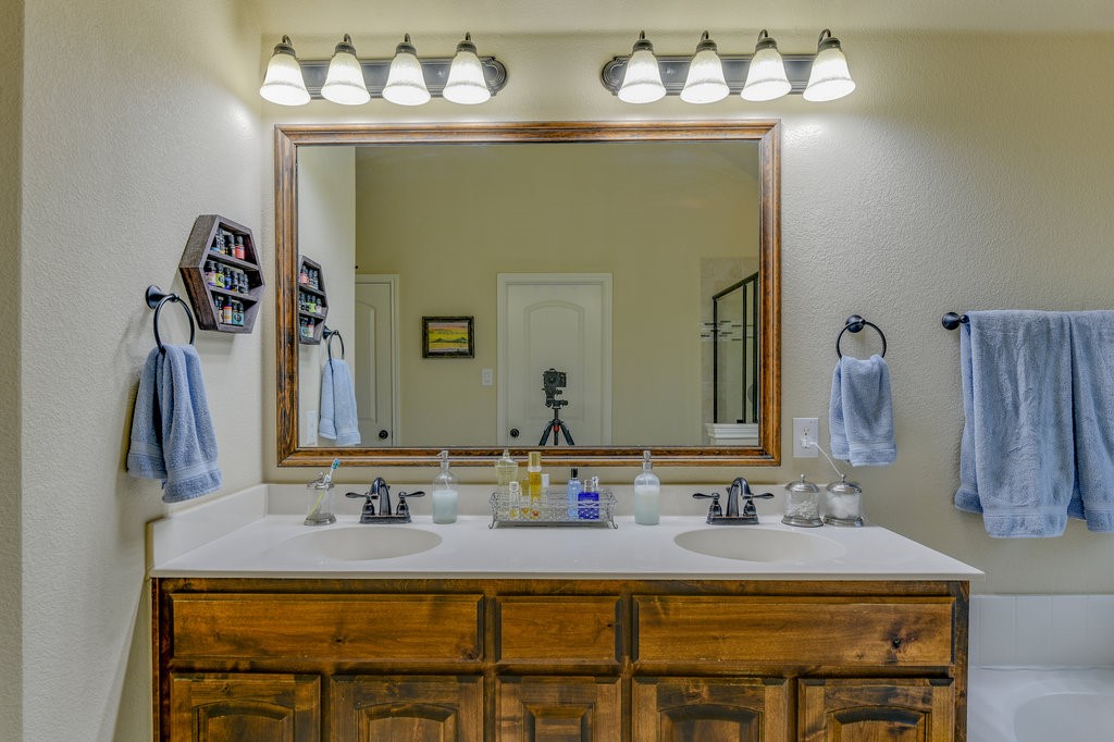 6000 Paddlefish Drive