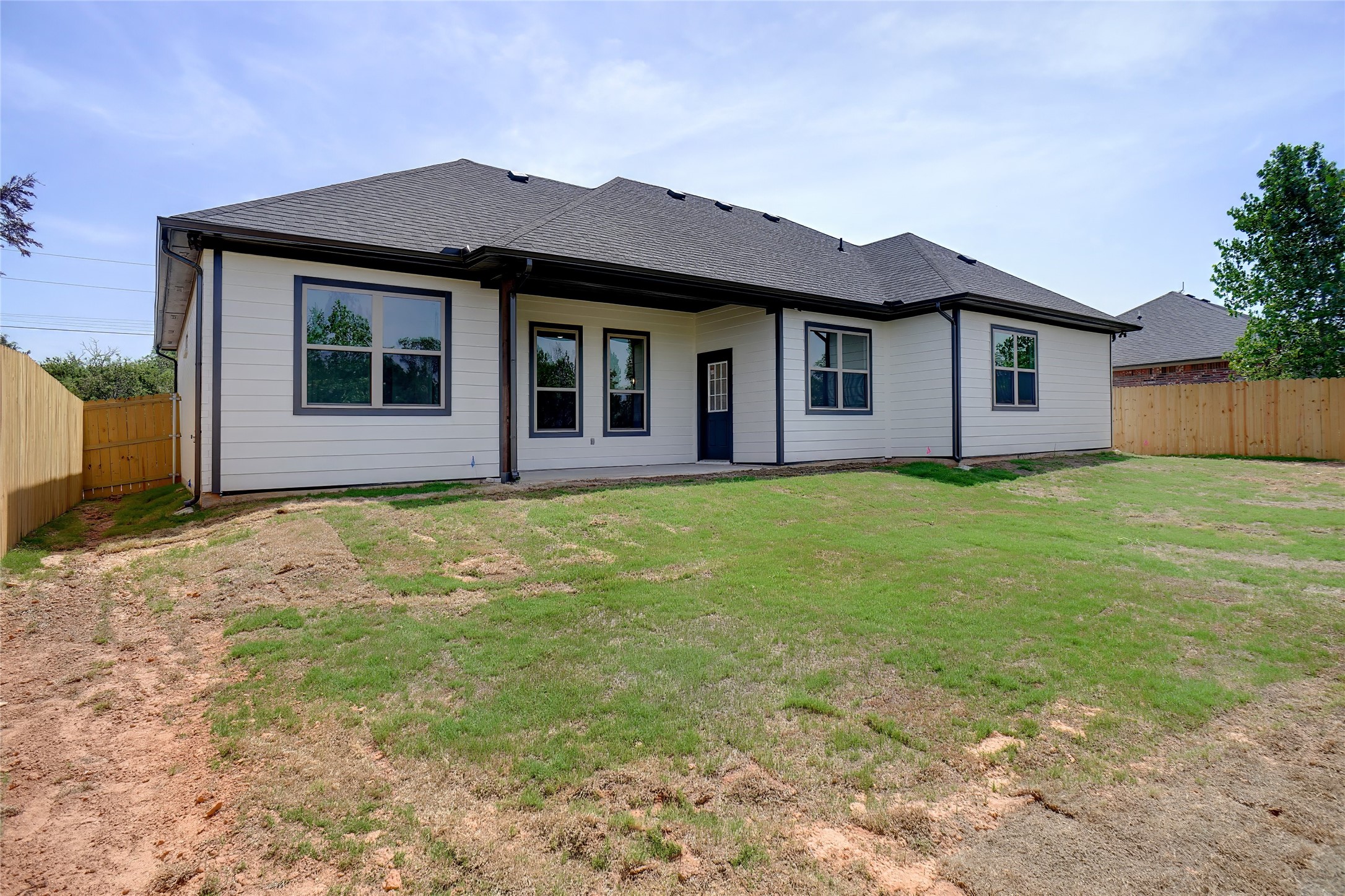 5806 Stonegate Circle