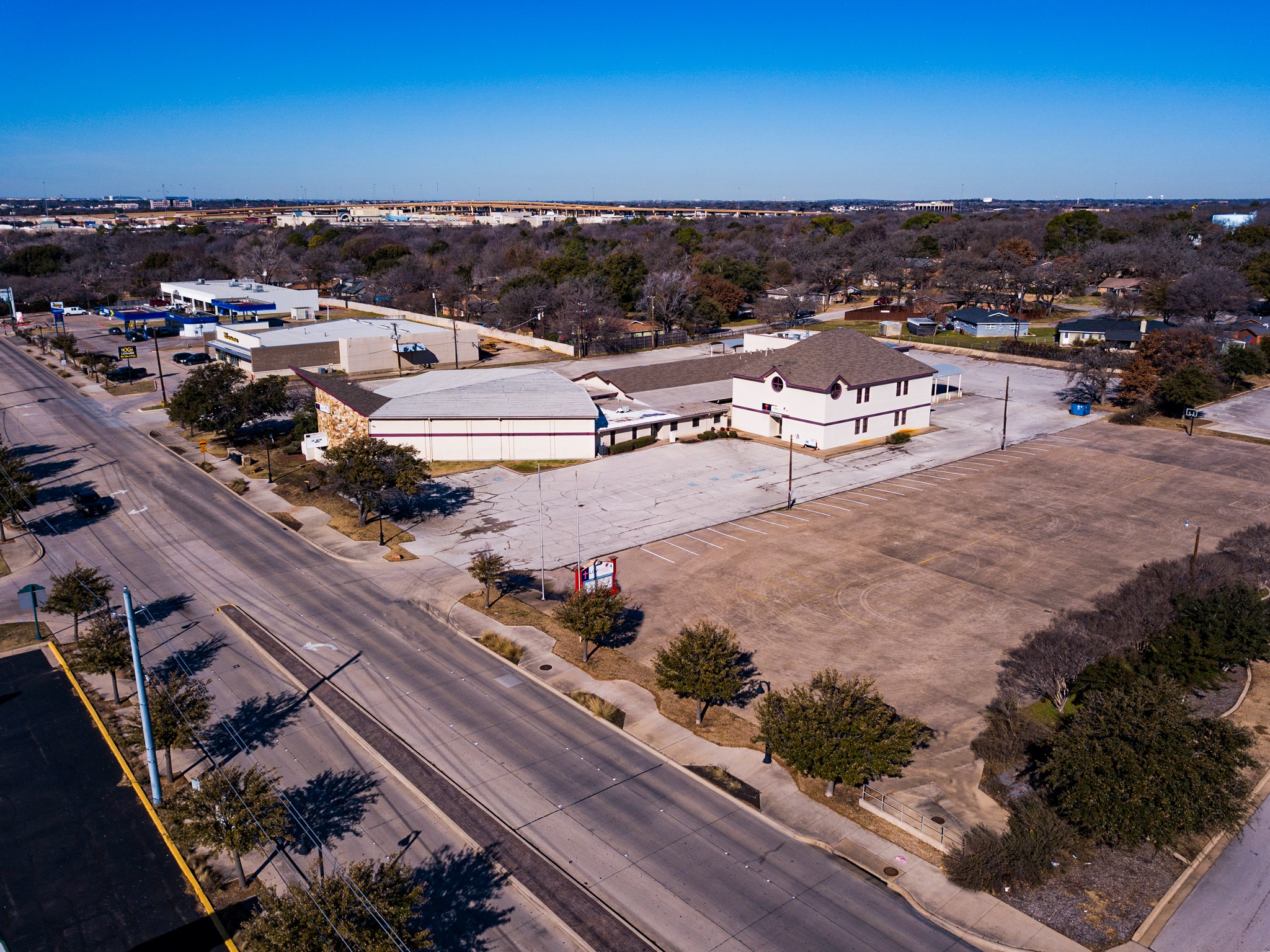 824 W Pipeline Road
