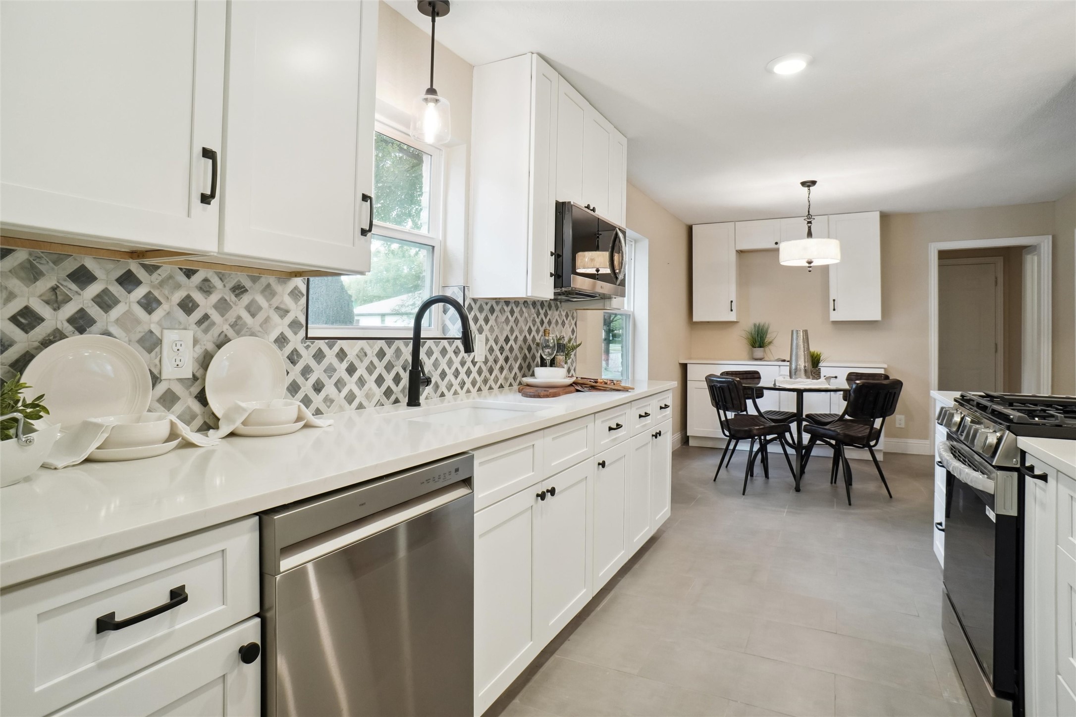 6109 Sul Ross Lane