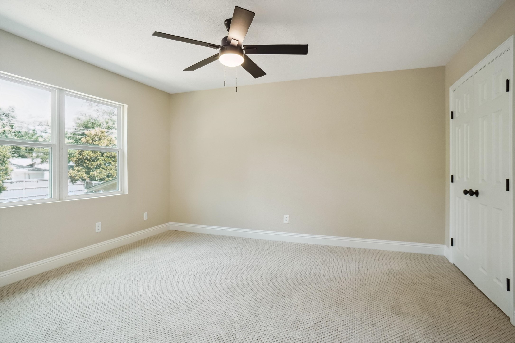 6109 Sul Ross Lane