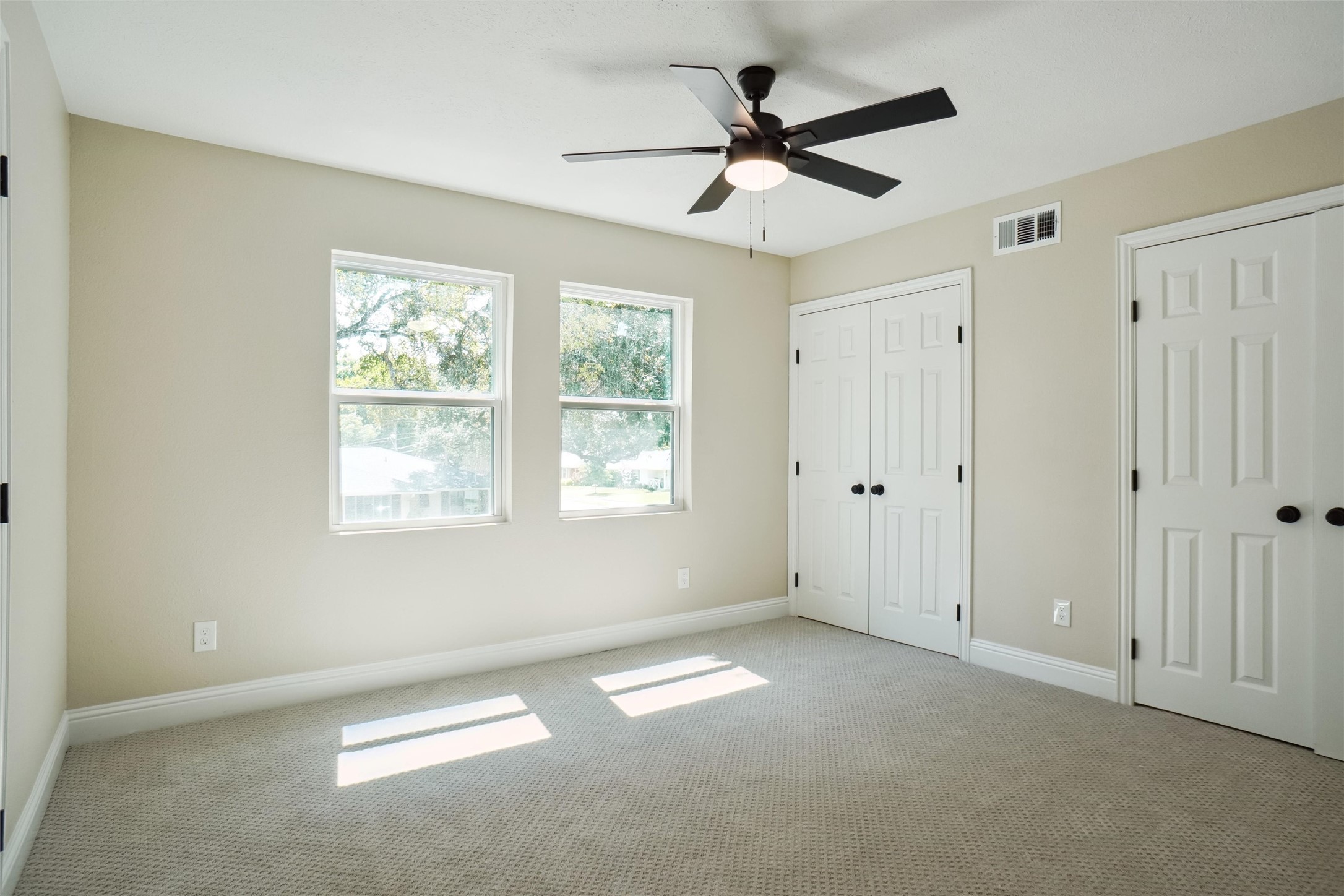 6109 Sul Ross Lane