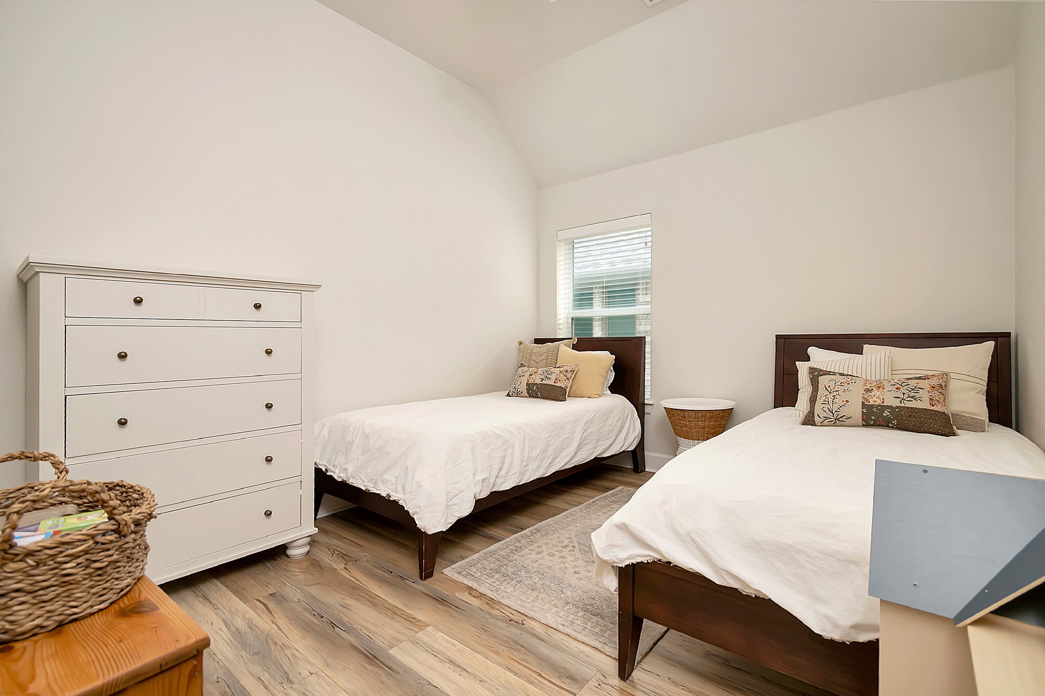2425 Lazy Dog Lane