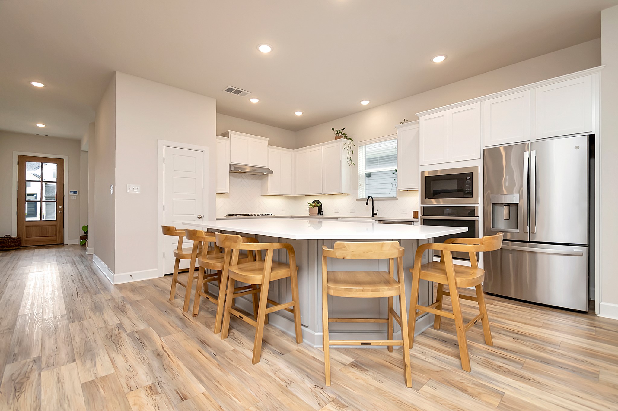 2425 Lazy Dog Lane