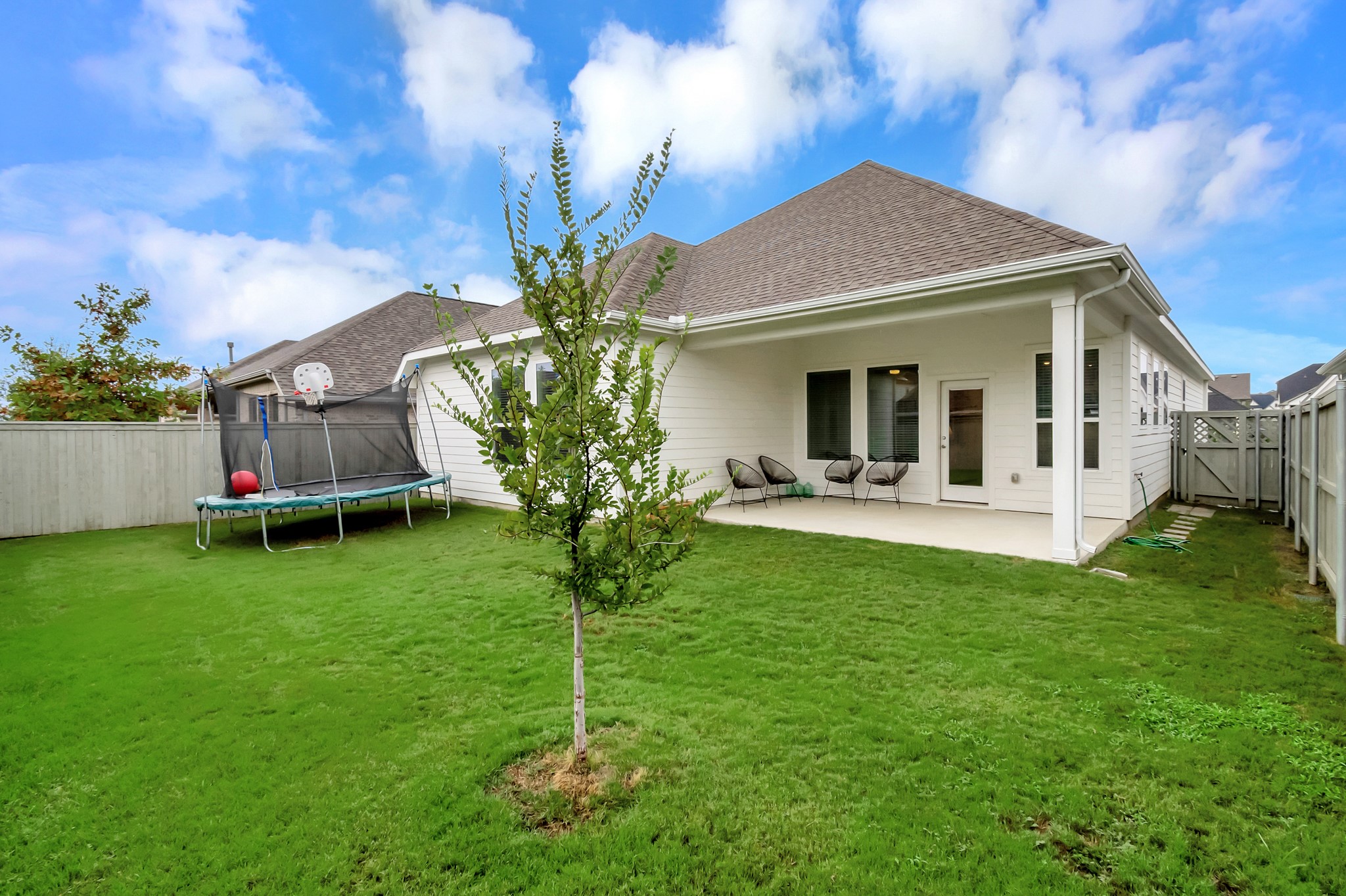 2425 Lazy Dog Lane