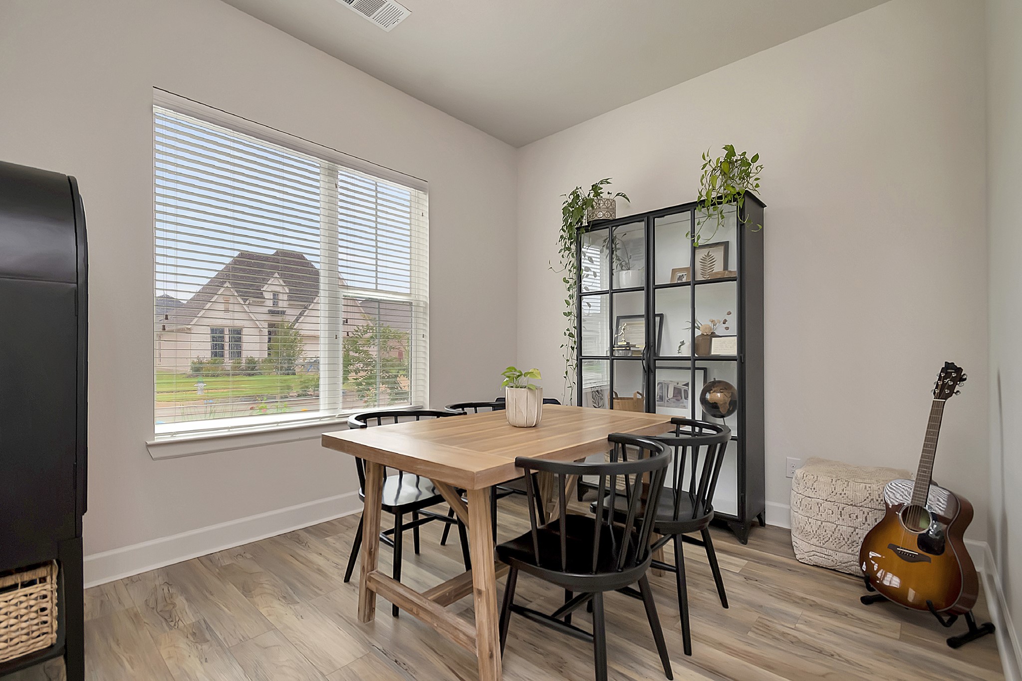 2425 Lazy Dog Lane