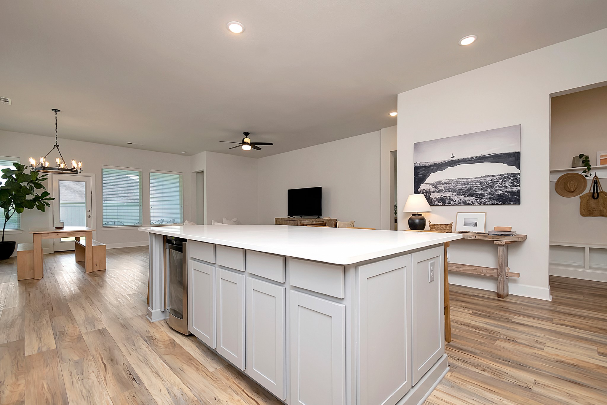 2425 Lazy Dog Lane