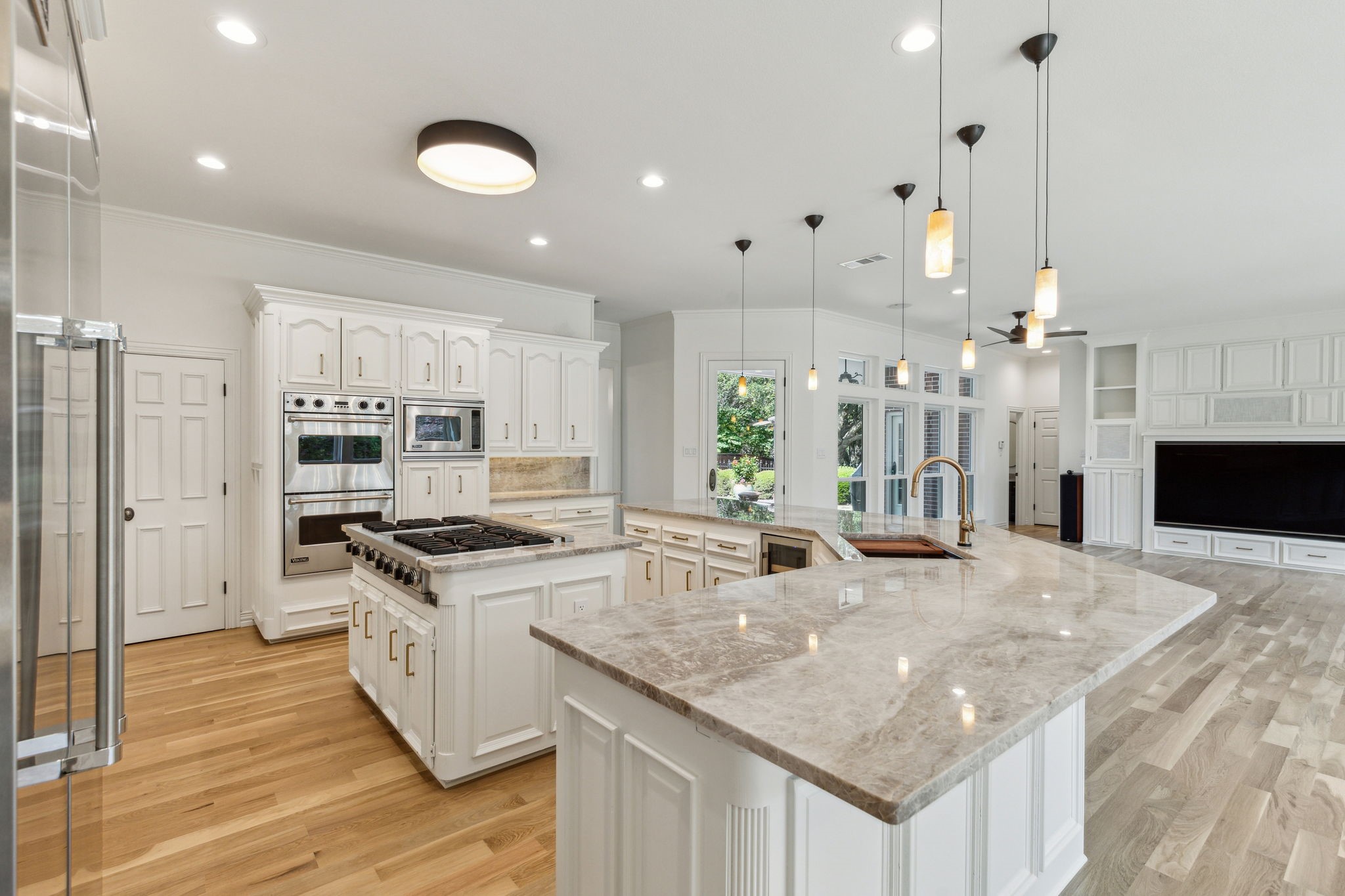 5101 Old Oak Lane