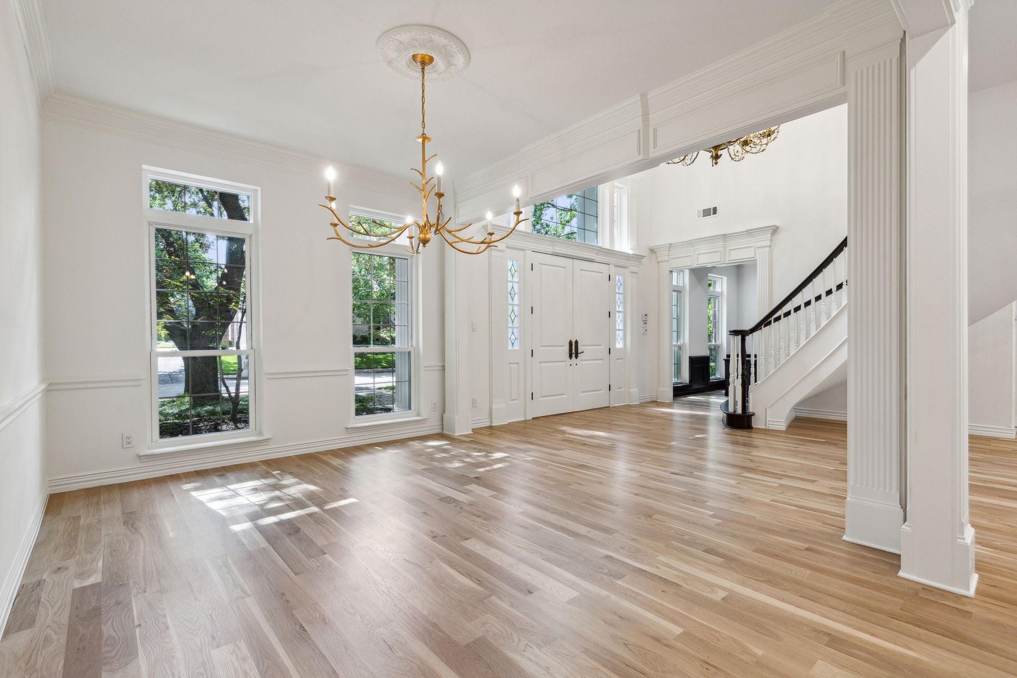 5101 Old Oak Lane