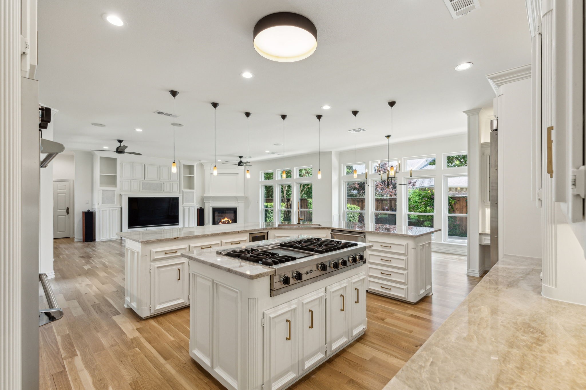 5101 Old Oak Lane
