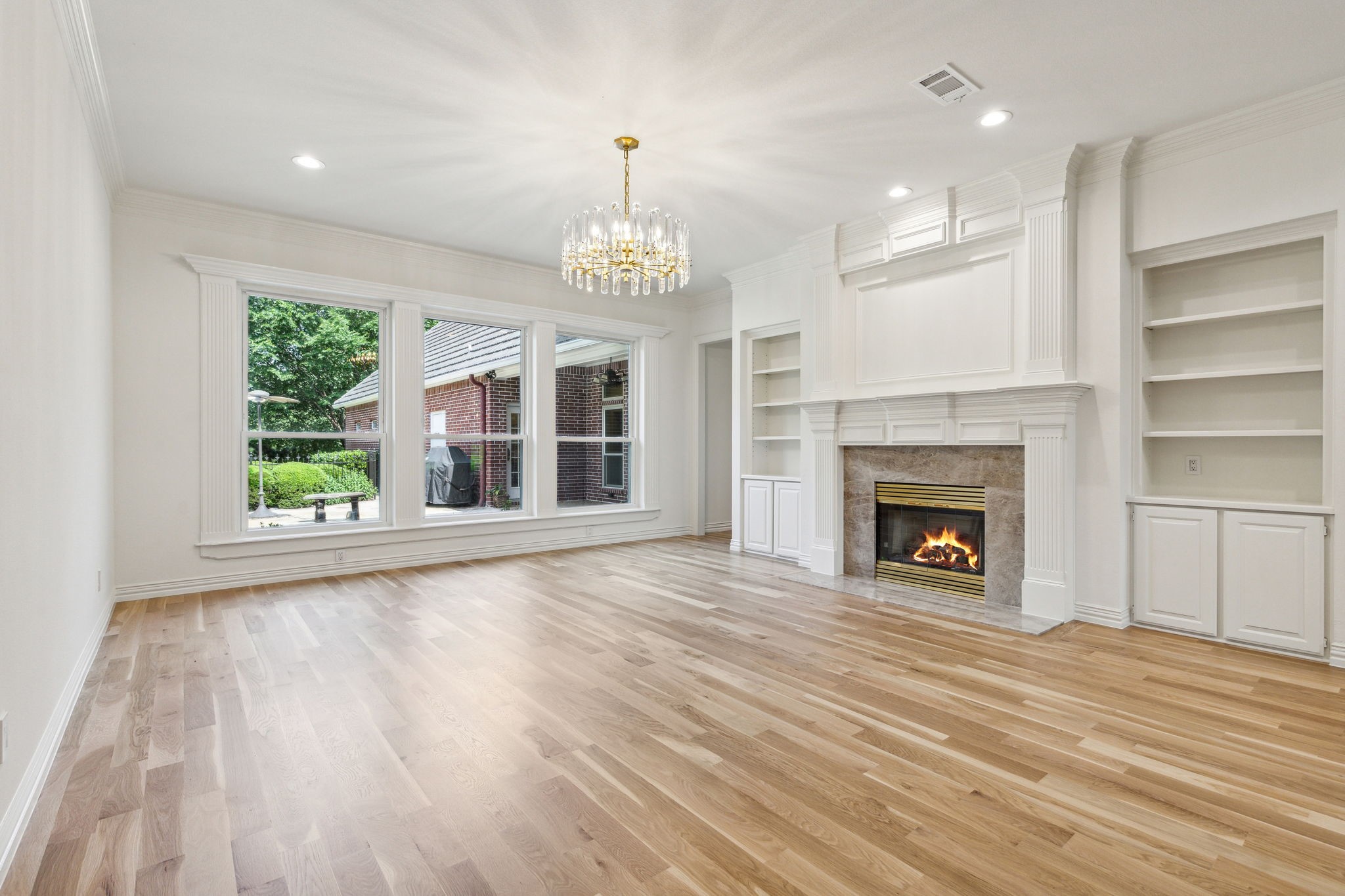 5101 Old Oak Lane