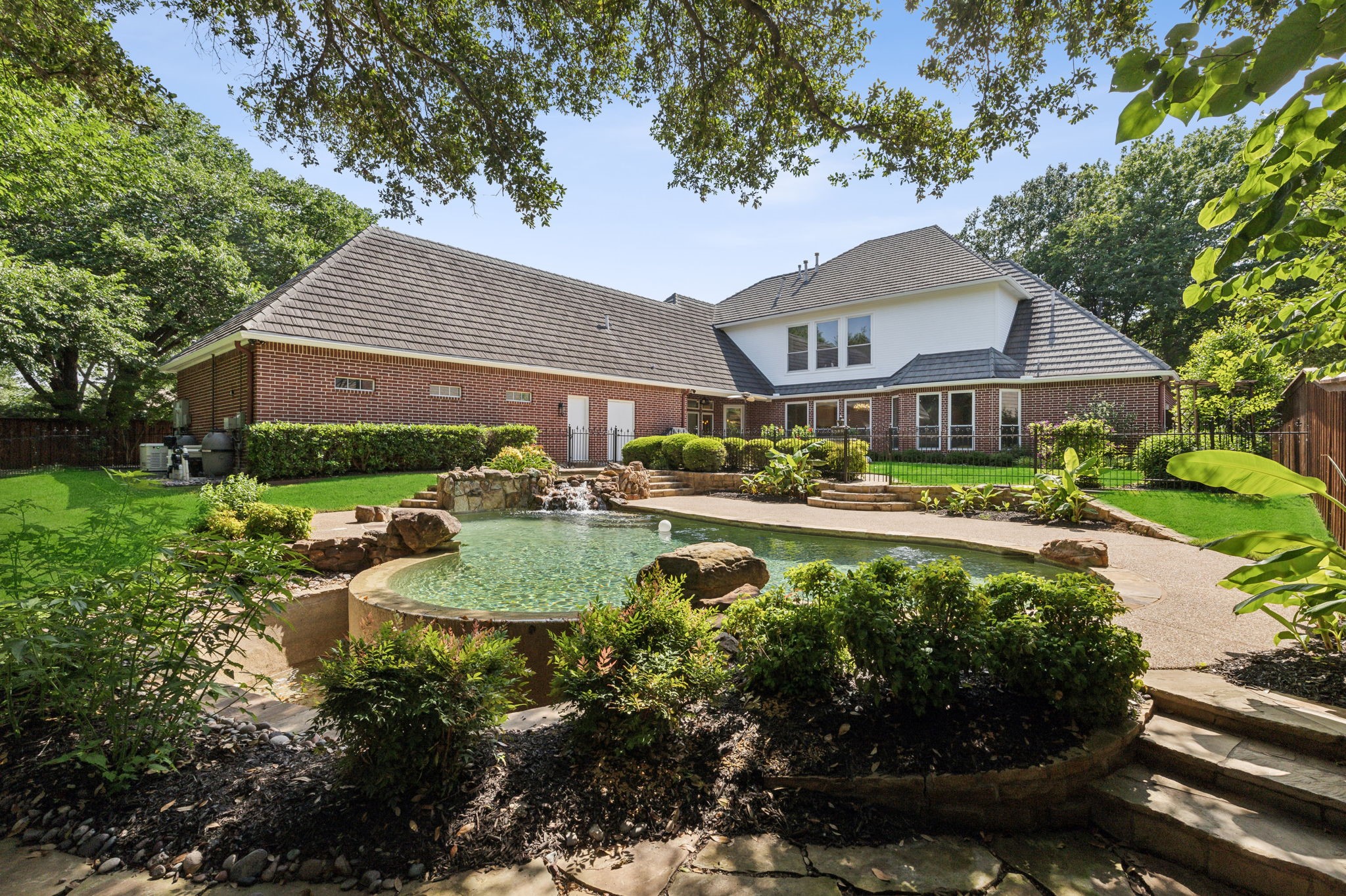 5101 Old Oak Lane