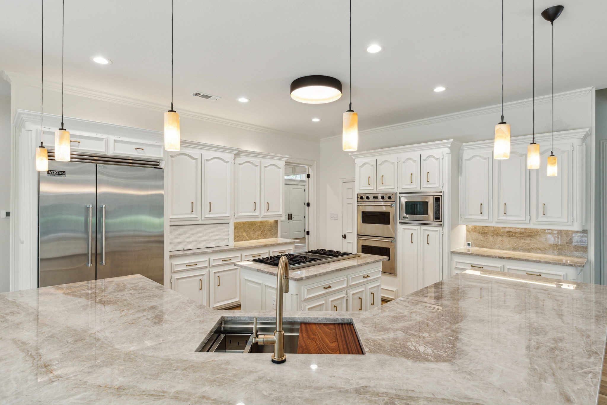 5101 Old Oak Lane