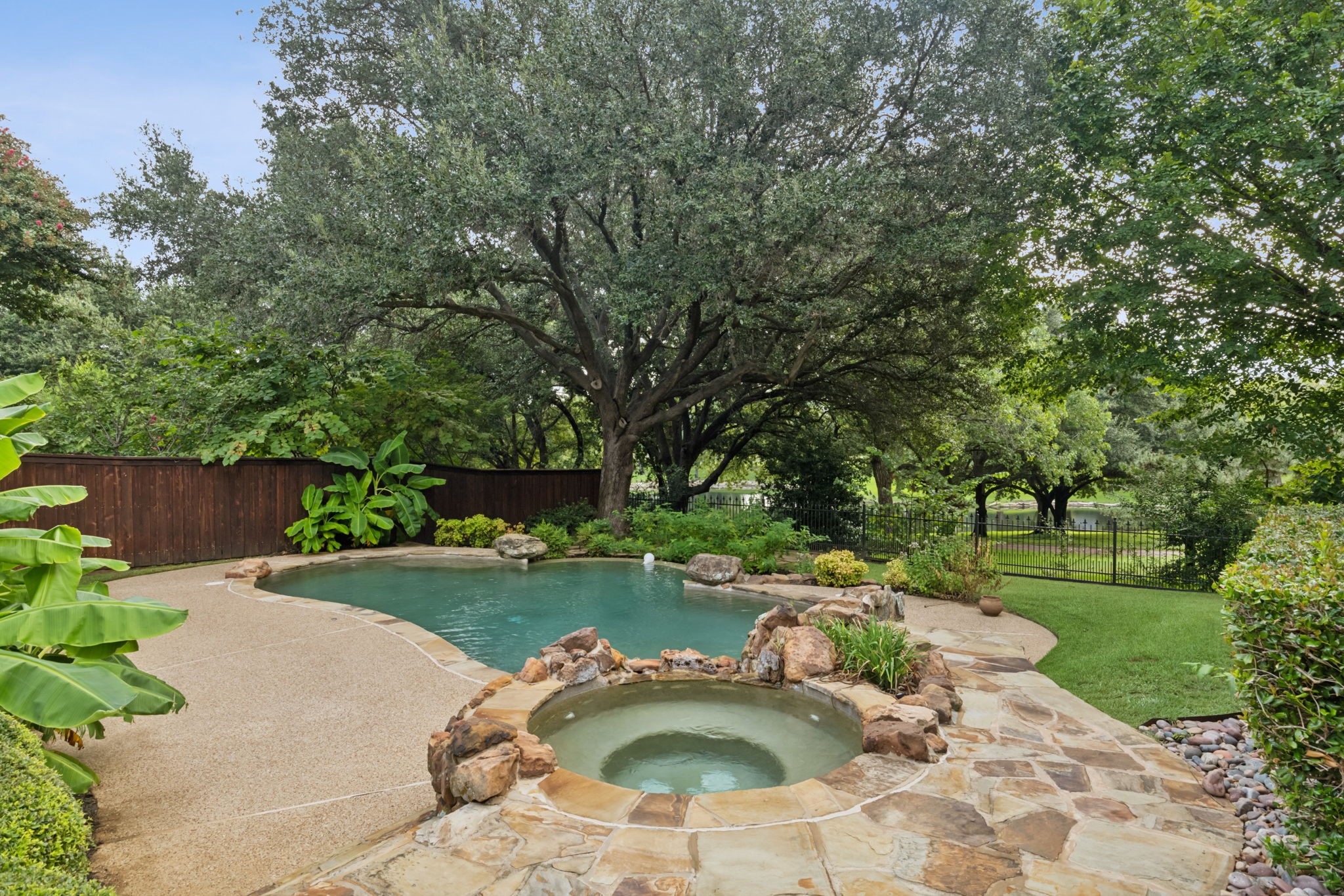 5101 Old Oak Lane