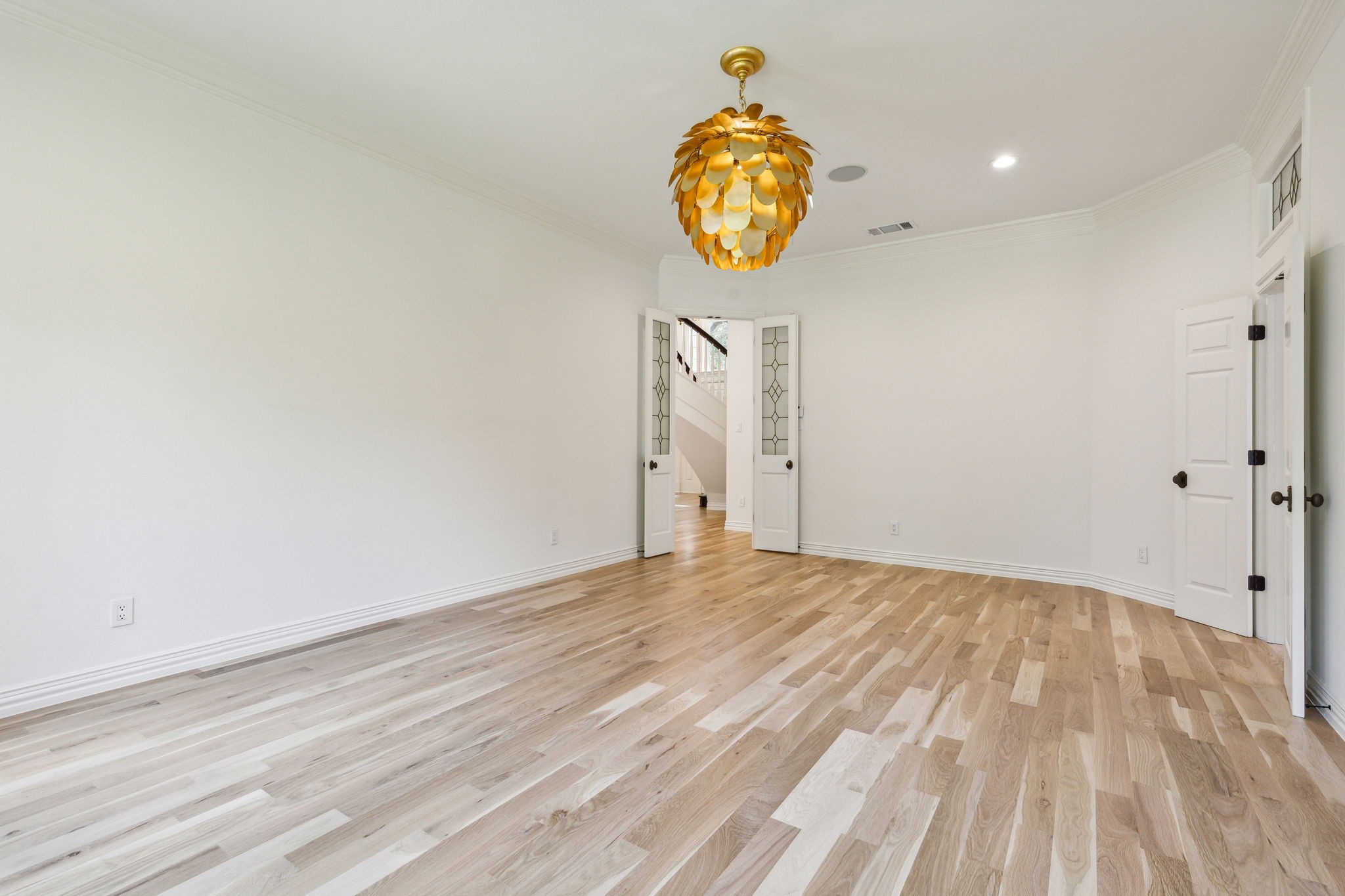 5101 Old Oak Lane