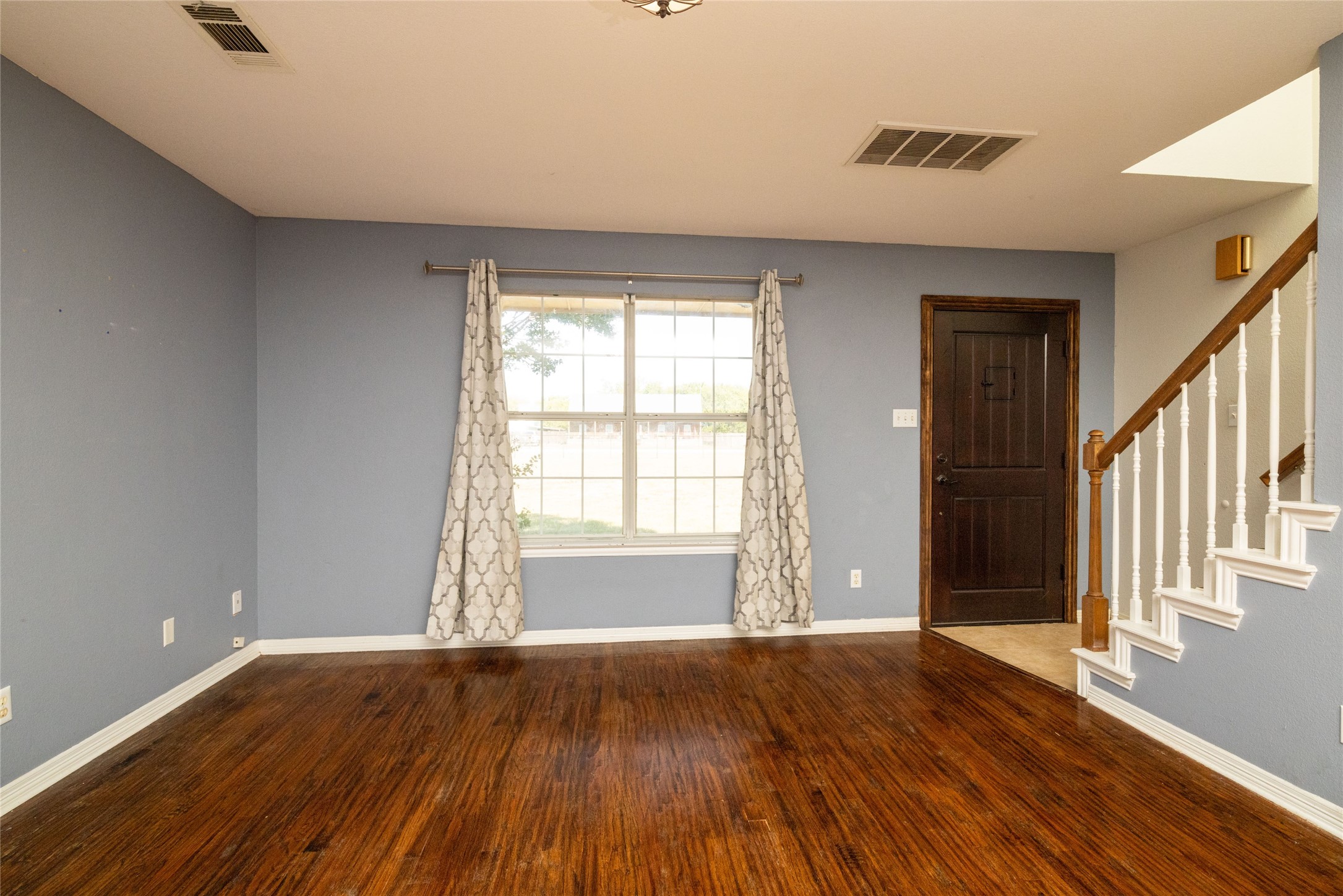 395 Conestoga Trail