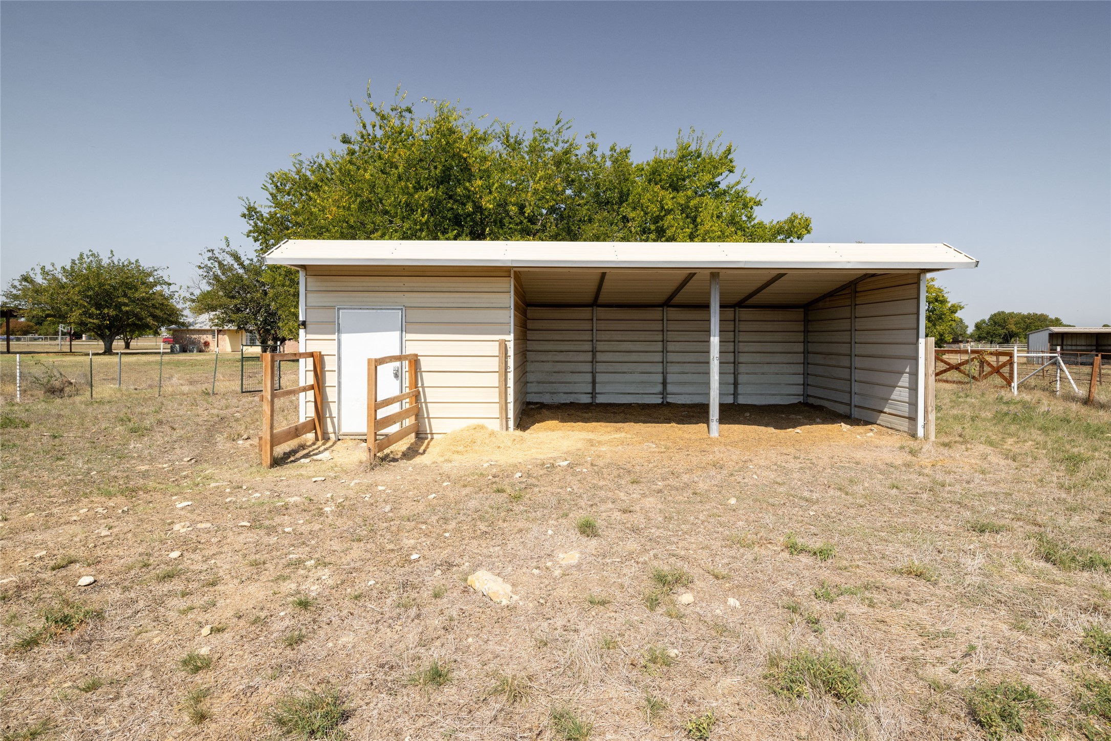 395 Conestoga Trail