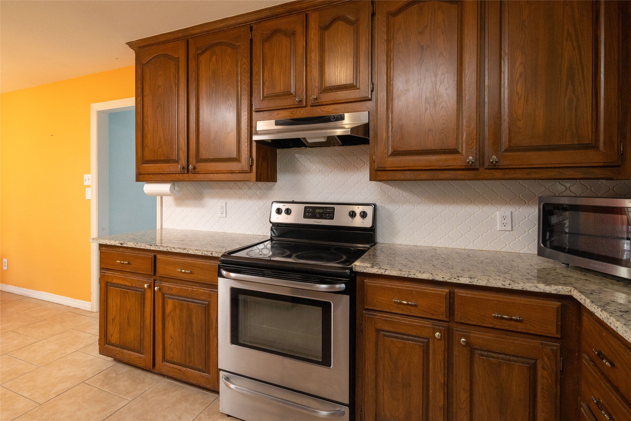 395 Conestoga Trail