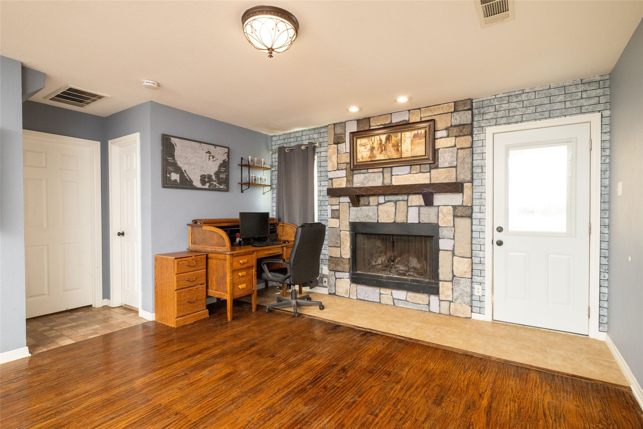 395 Conestoga Trail