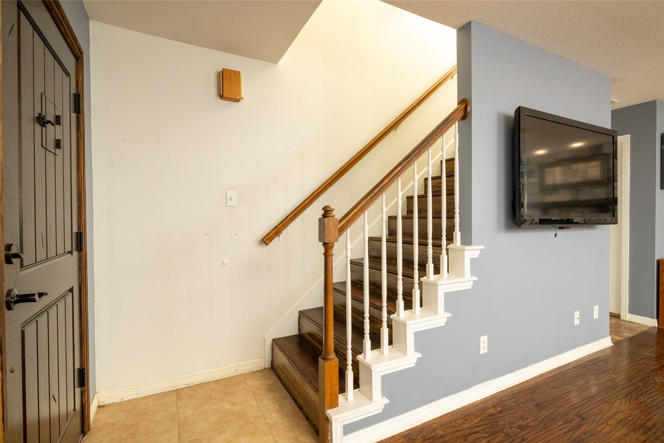 395 Conestoga Trail