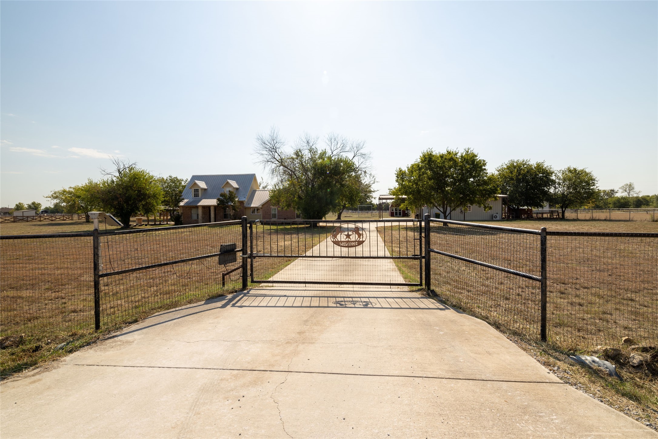 395 Conestoga Trail