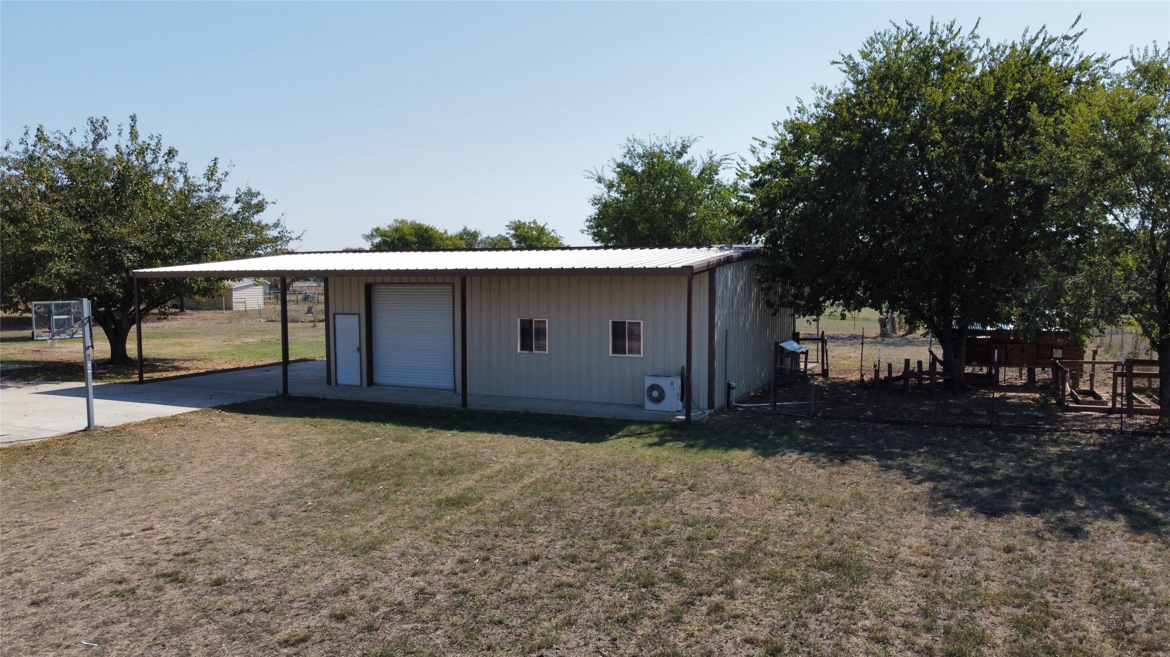 395 Conestoga Trail