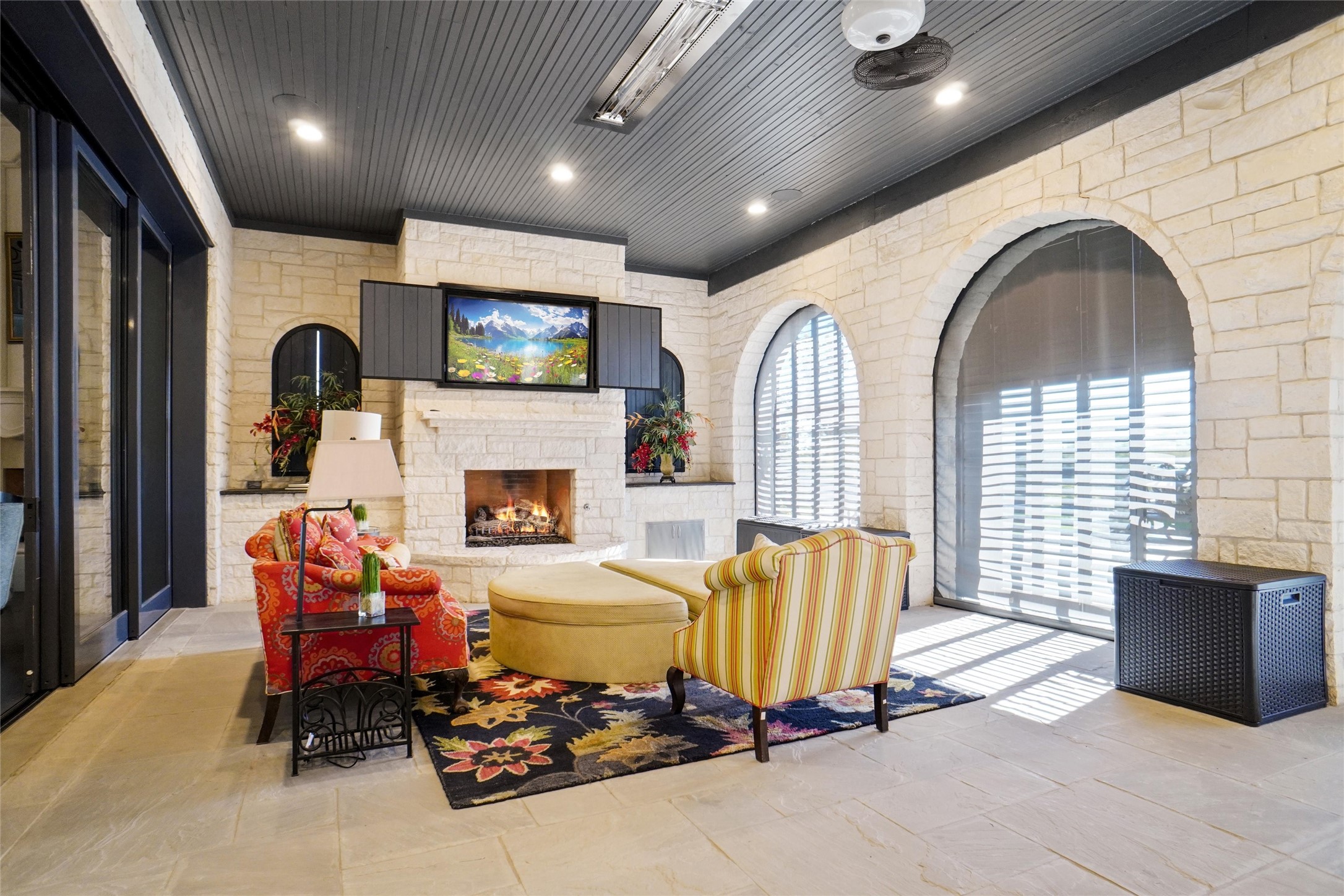 2009 E Highland Street