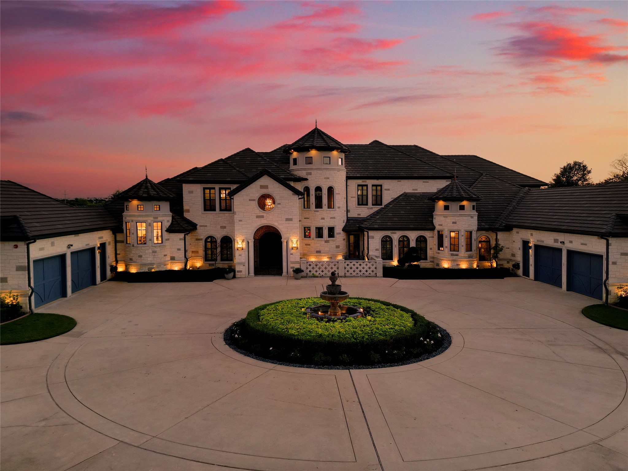 2009 E Highland Street