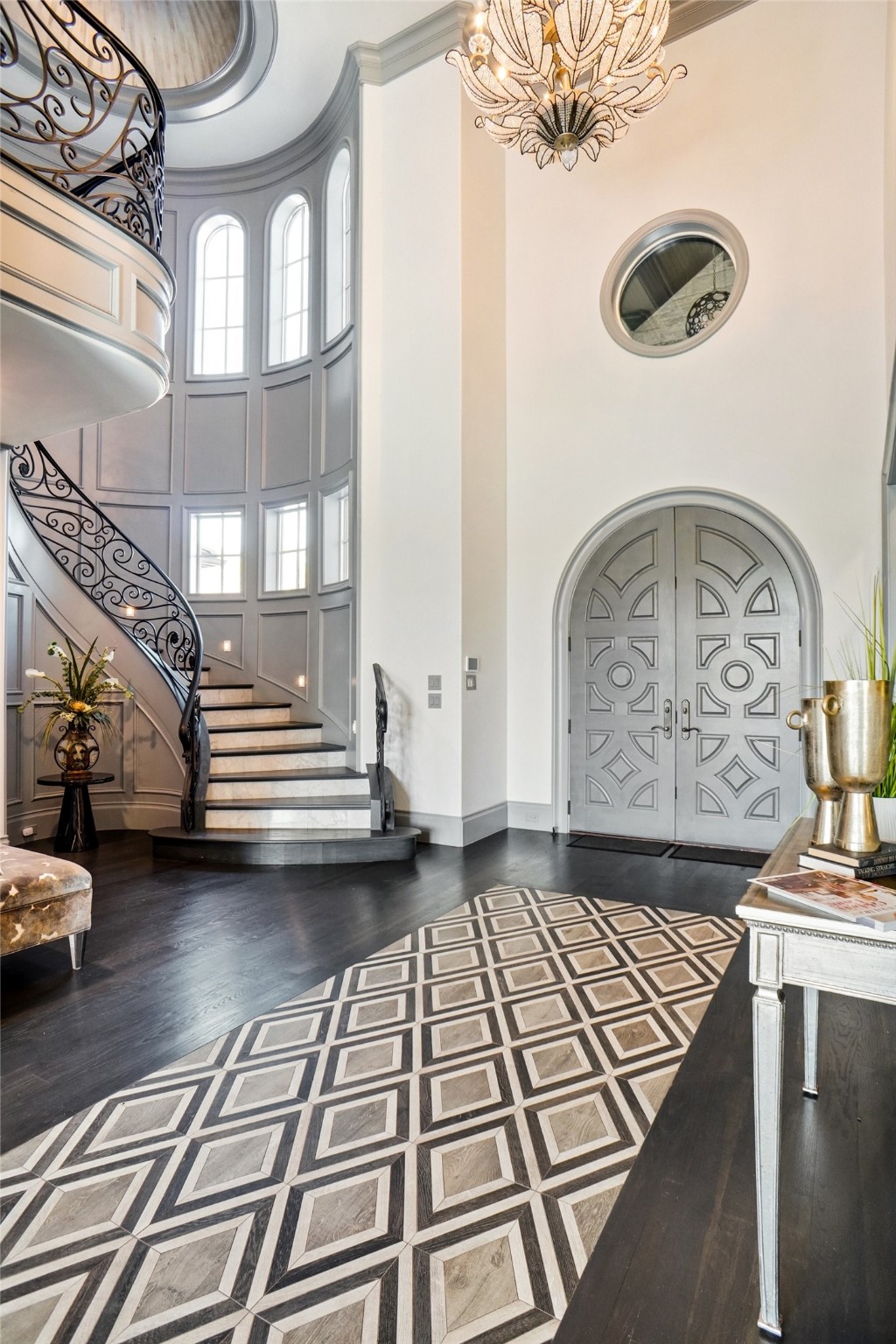 2009 E Highland Street