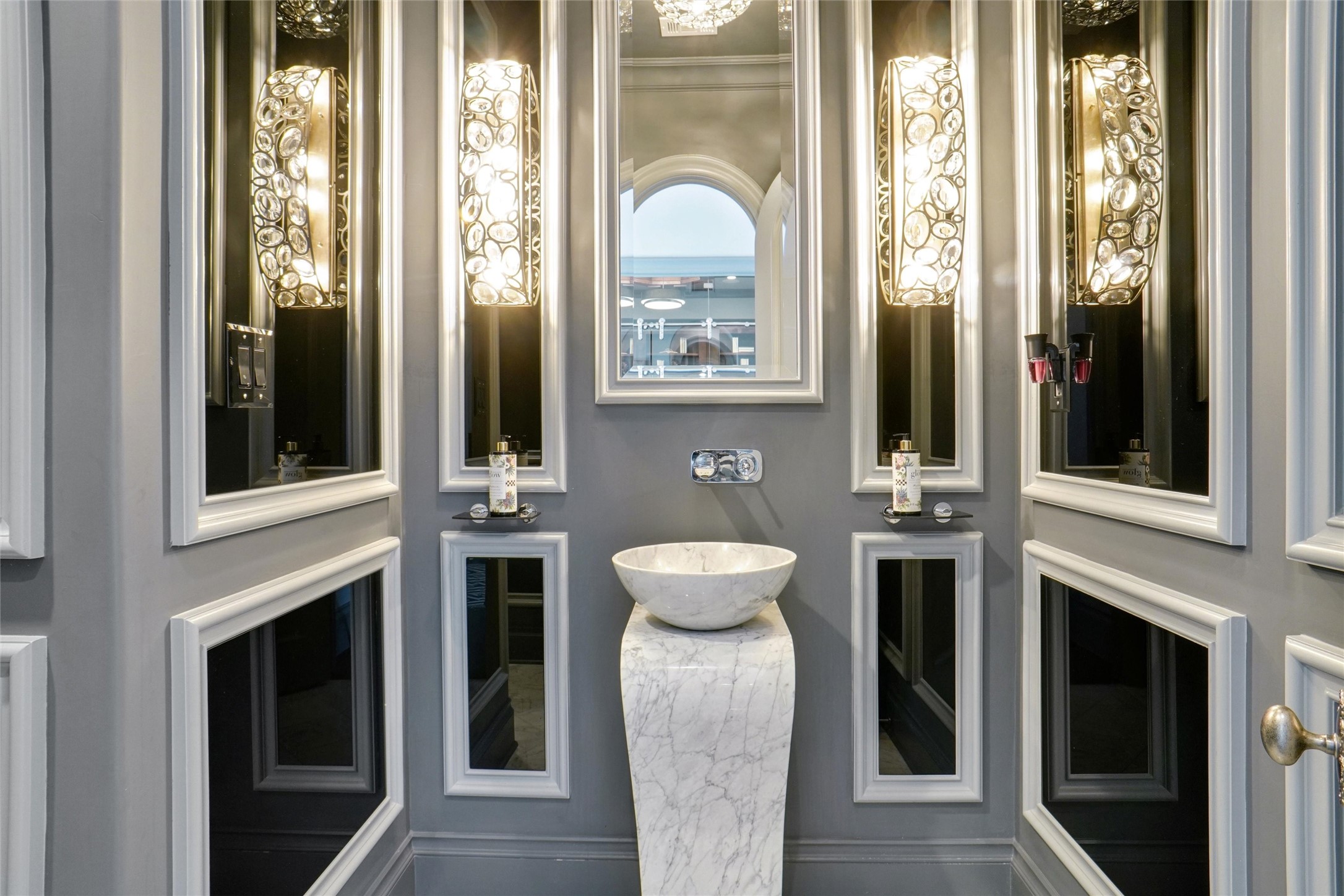 2009 E Highland Street