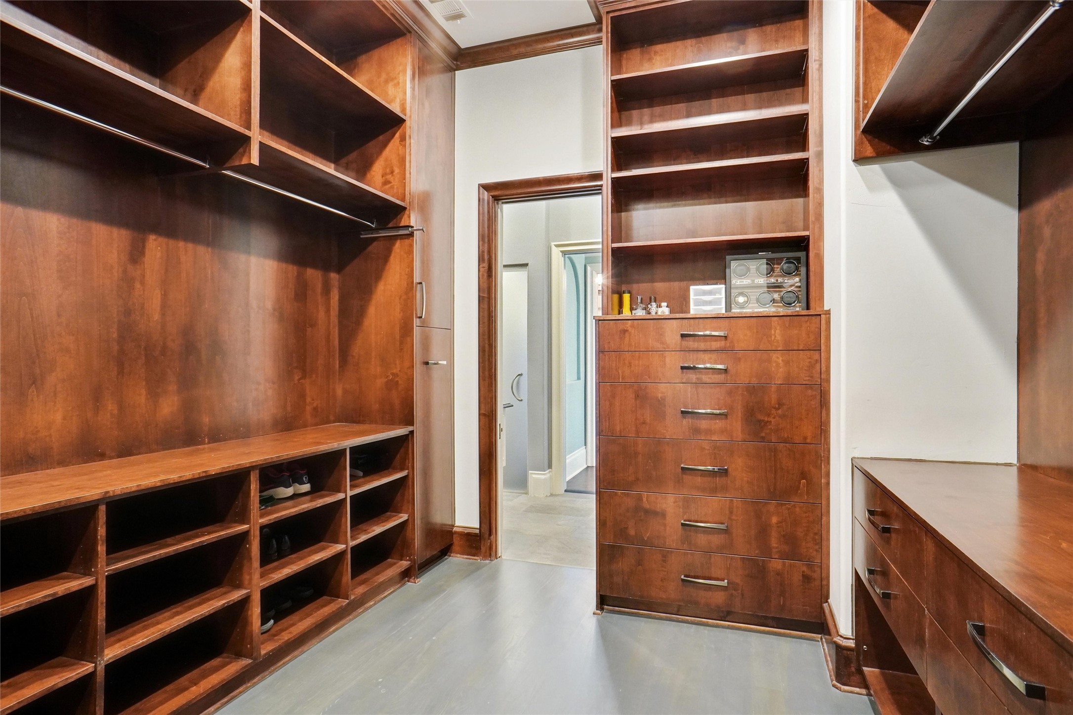 2009 E Highland Street