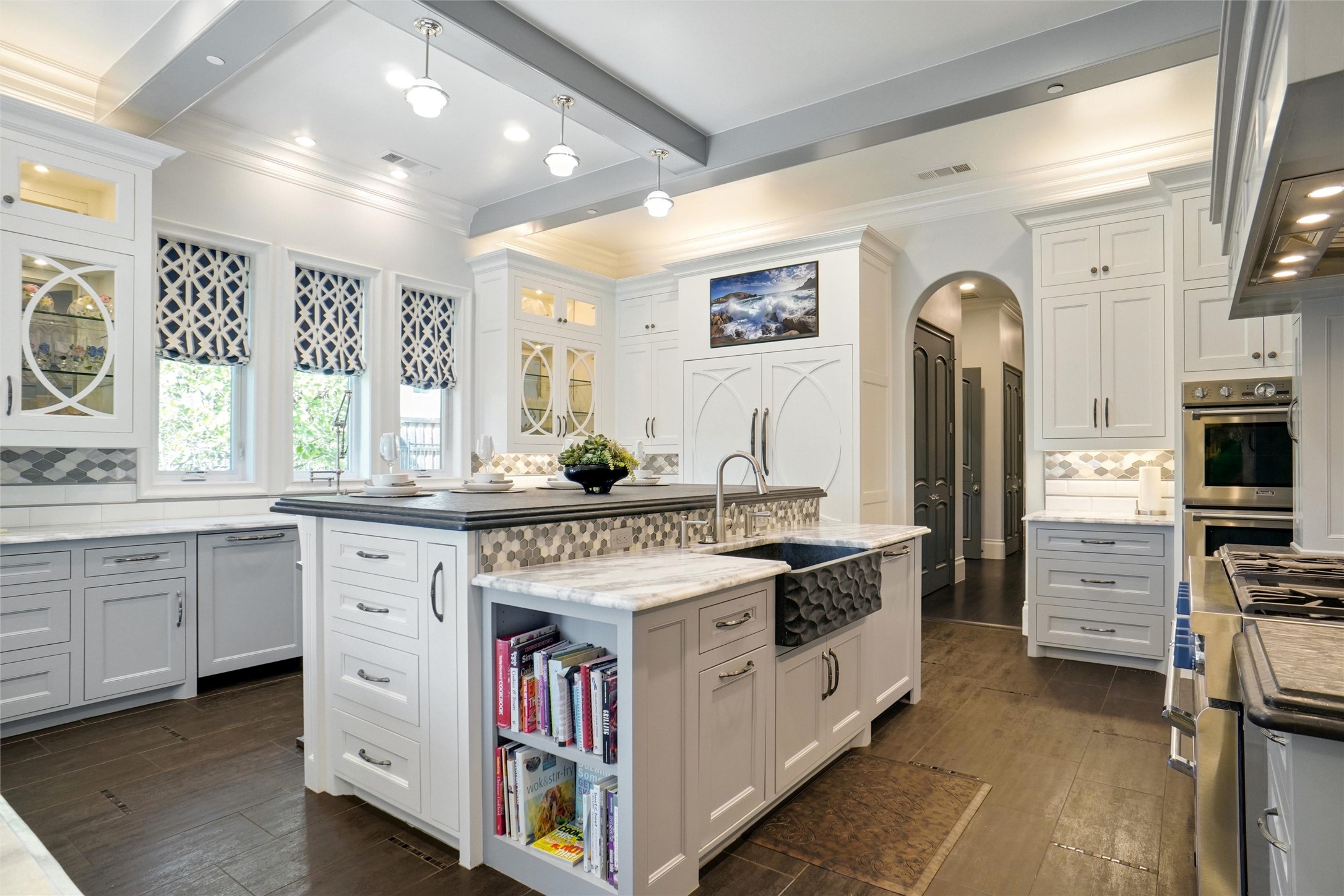 2009 E Highland Street