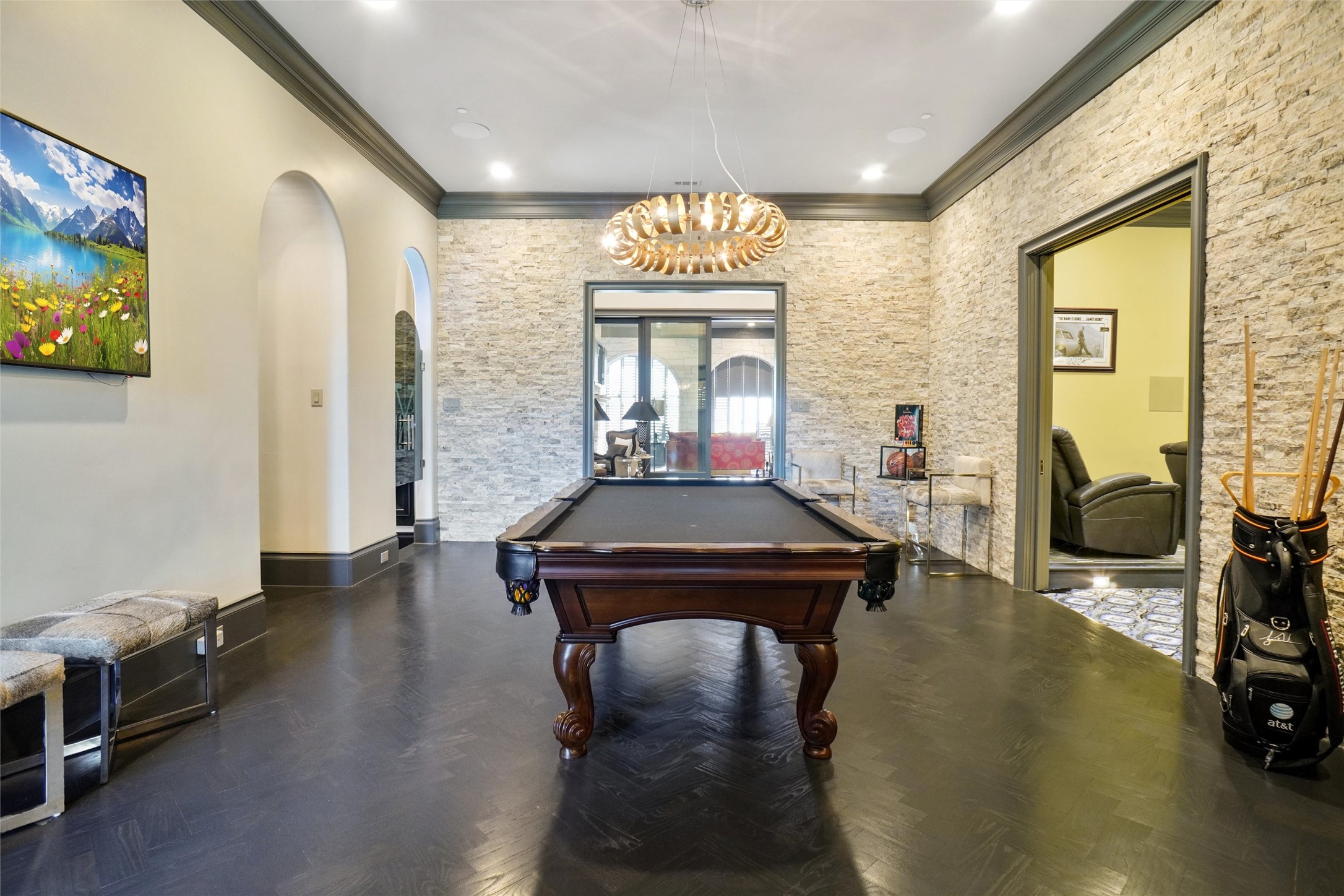 2009 E Highland Street