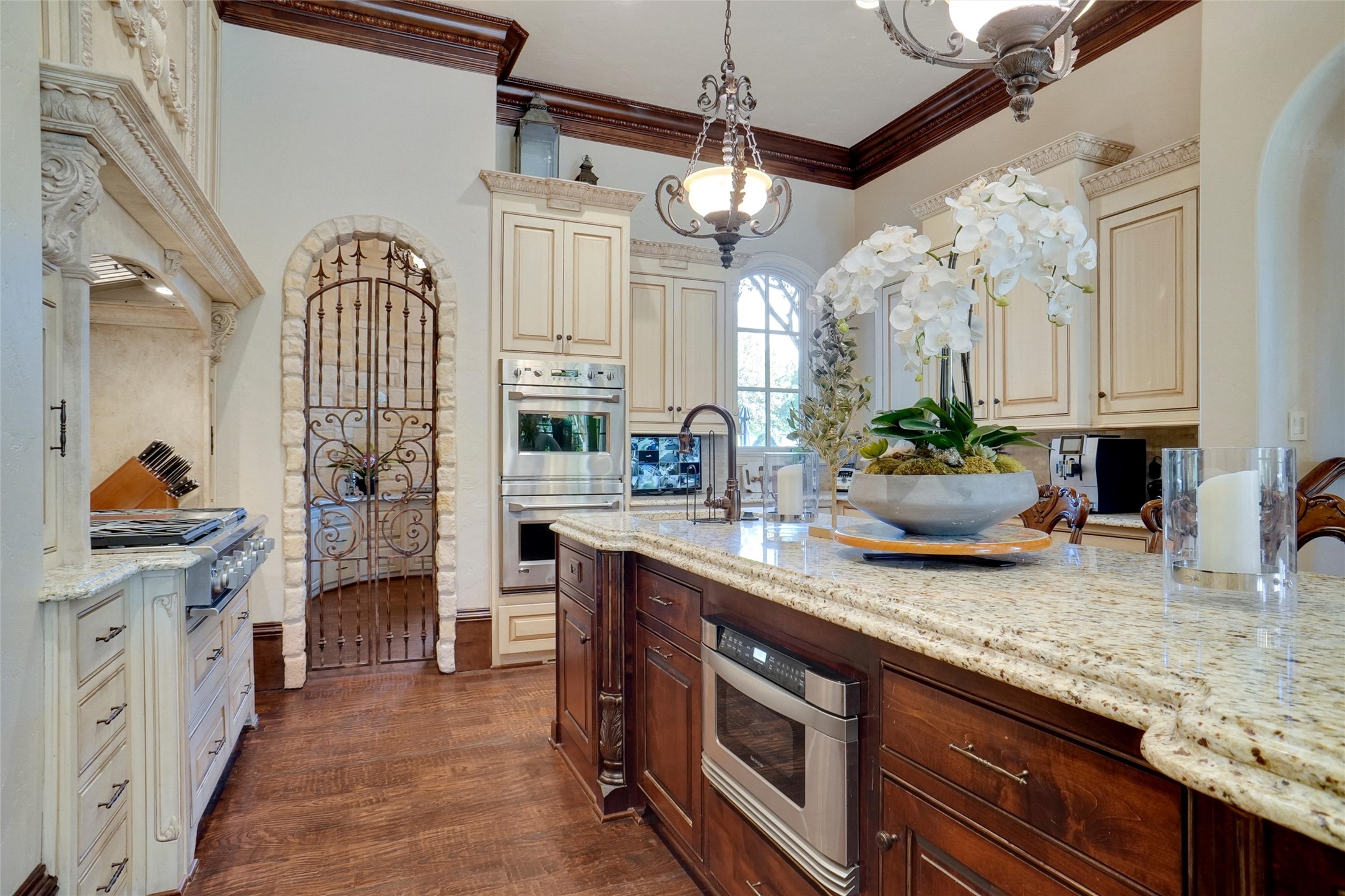 5905 Giverny