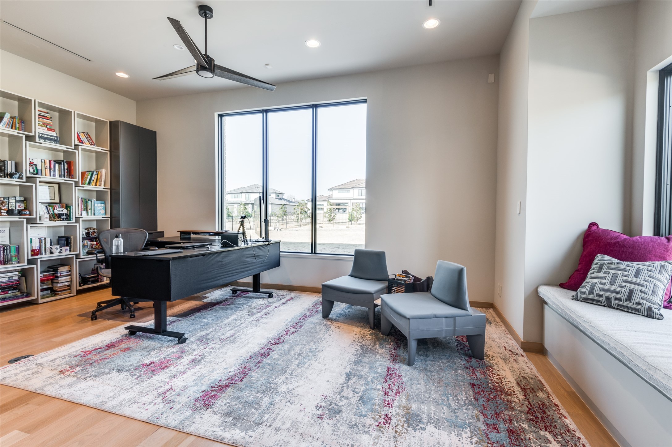 712 Crescent Heights