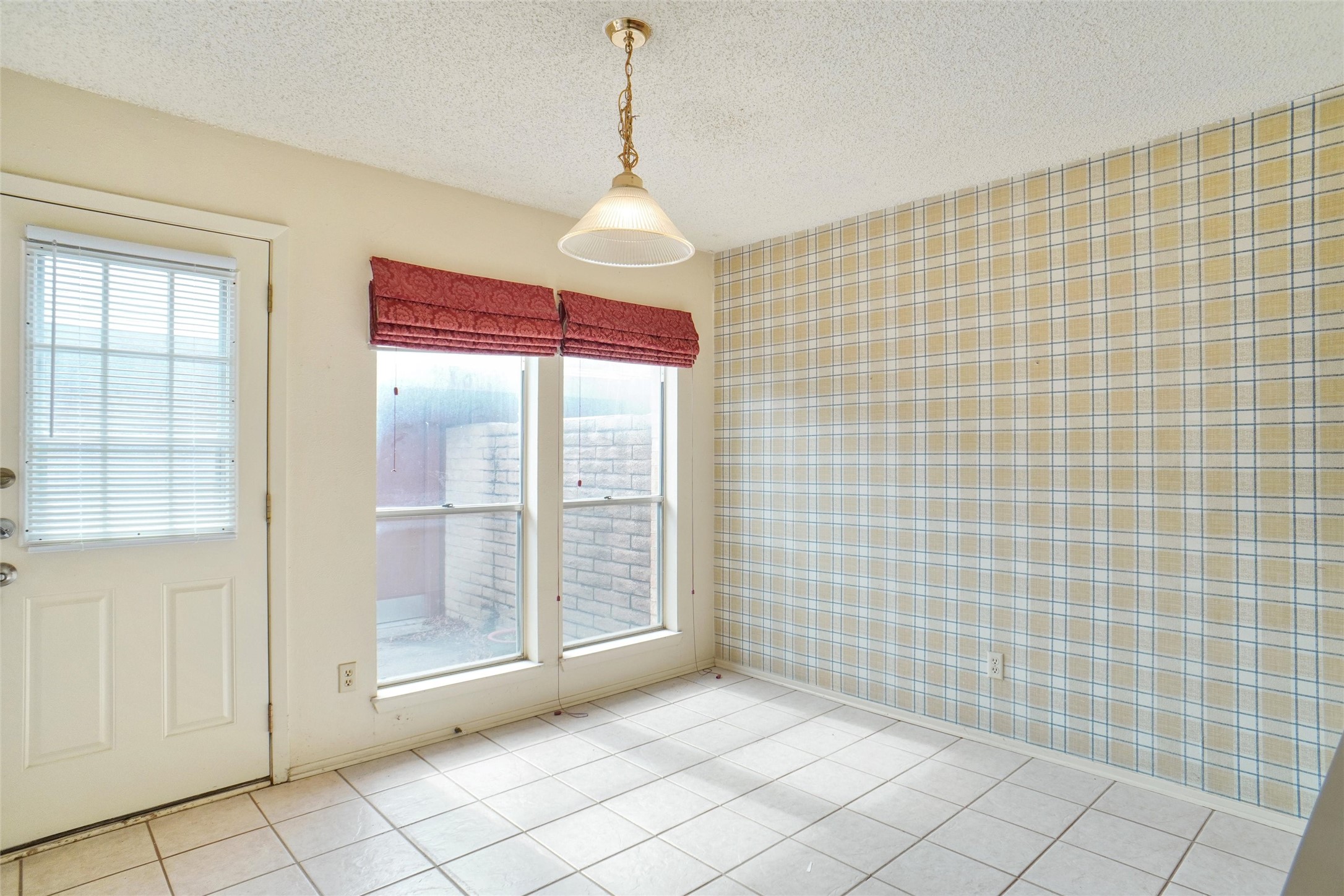 905 Shady Creek Lane