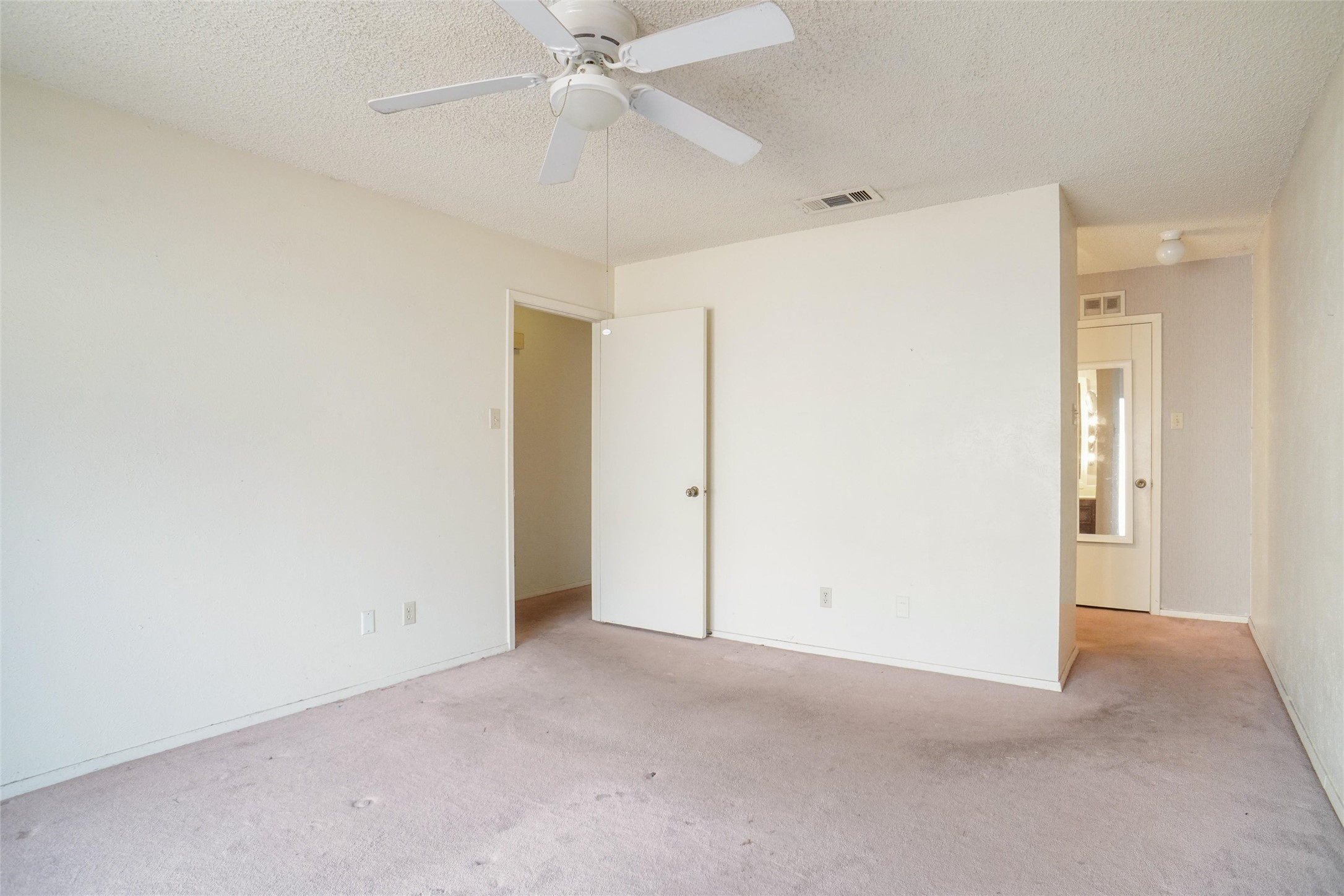 905 Shady Creek Lane