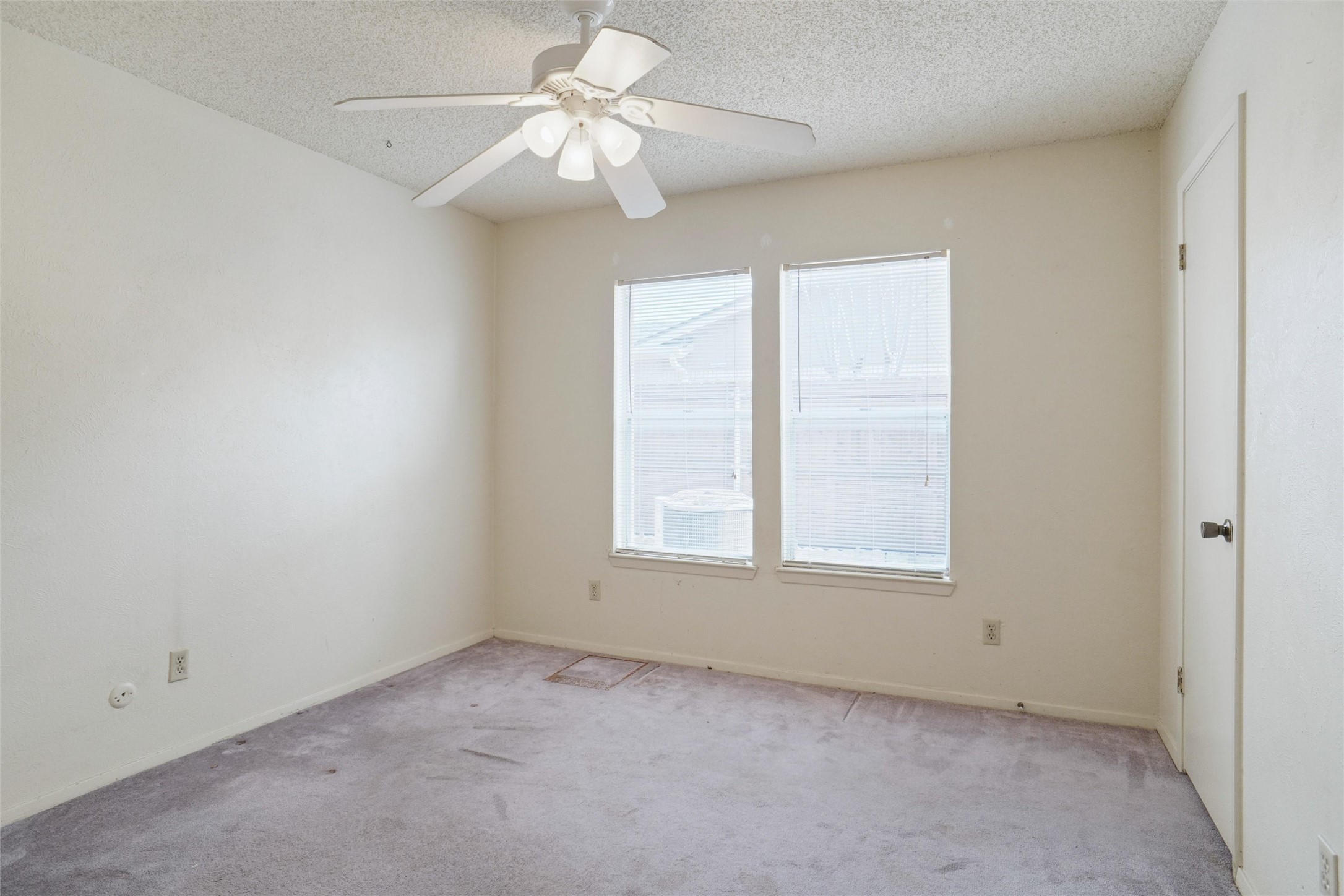 905 Shady Creek Lane