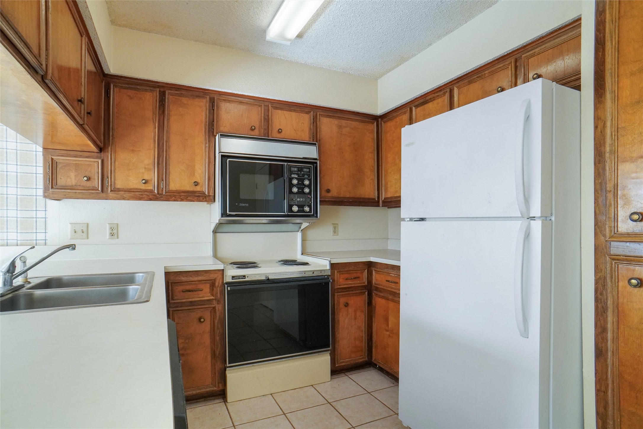 905 Shady Creek Lane