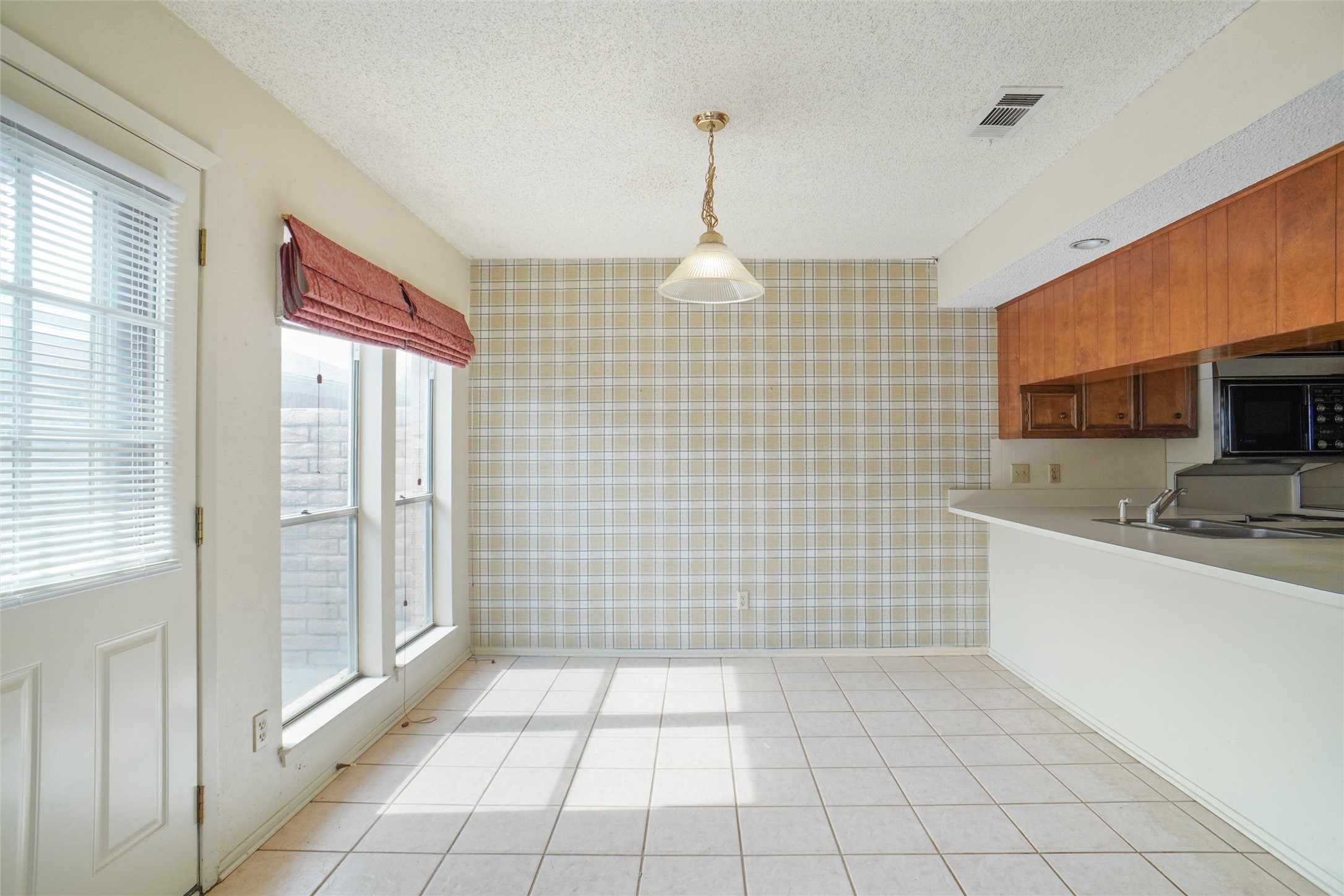 905 Shady Creek Lane