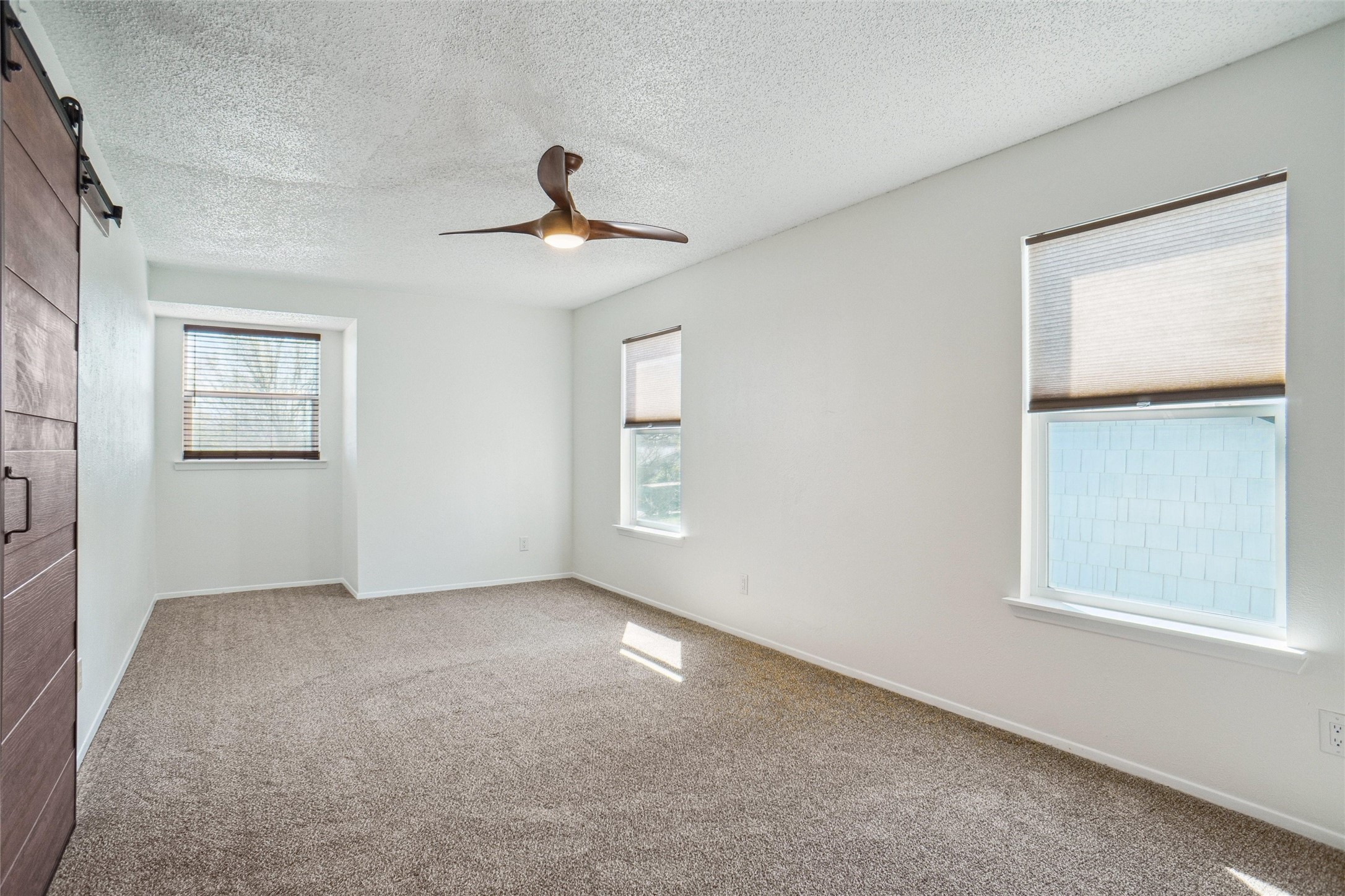 1401 Greentree Lane
