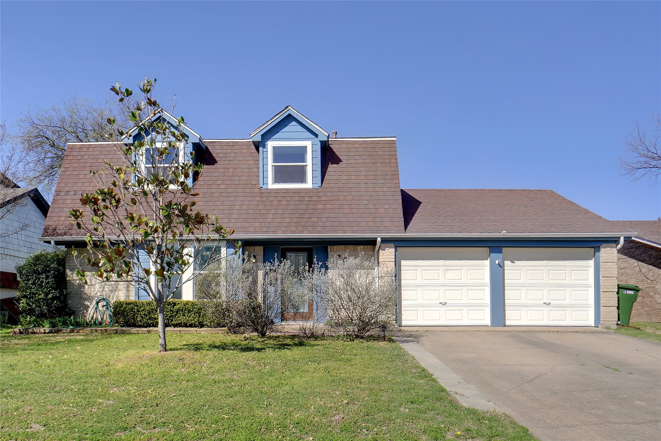 1401 Greentree Lane