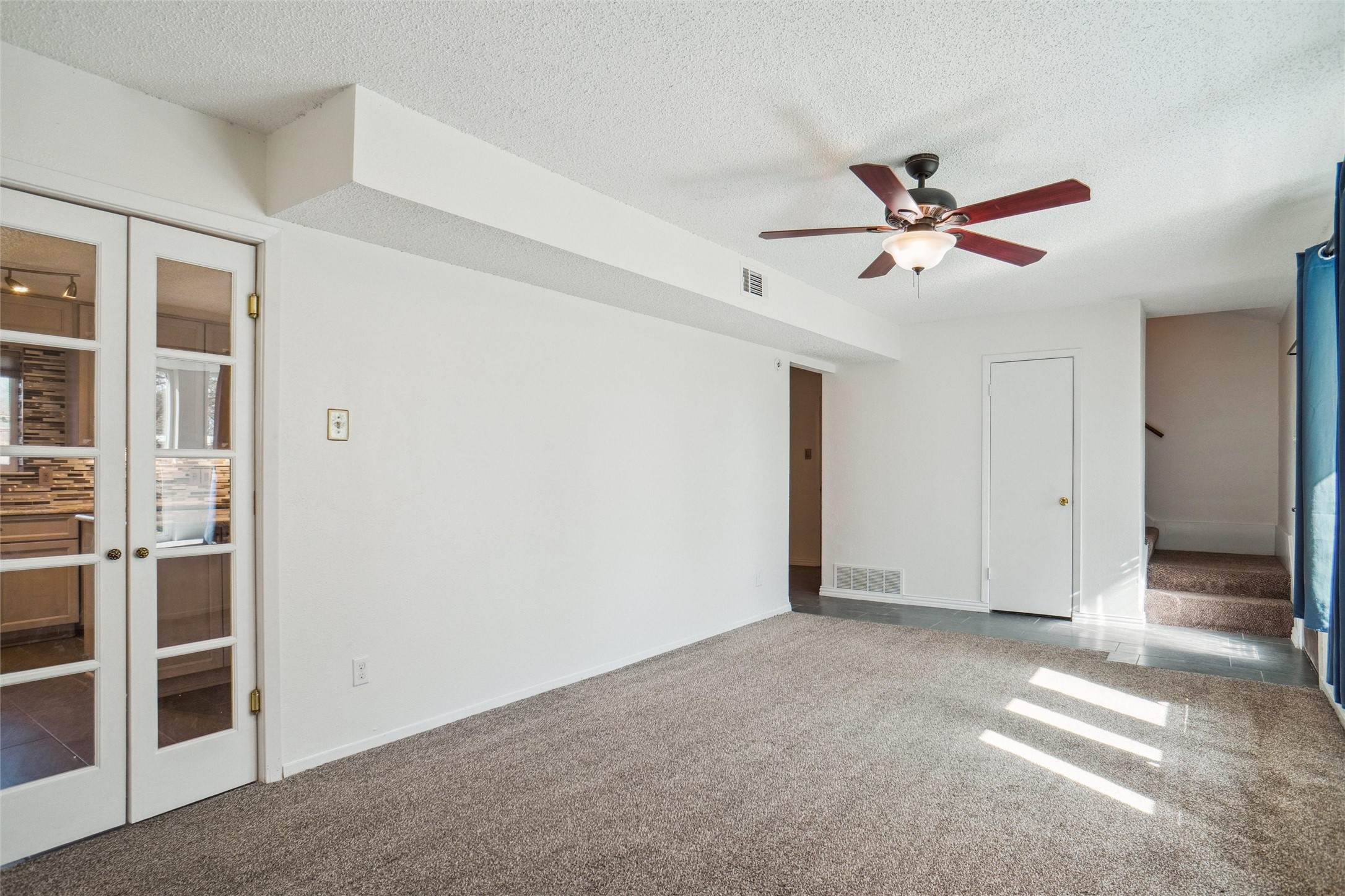 1401 Greentree Lane