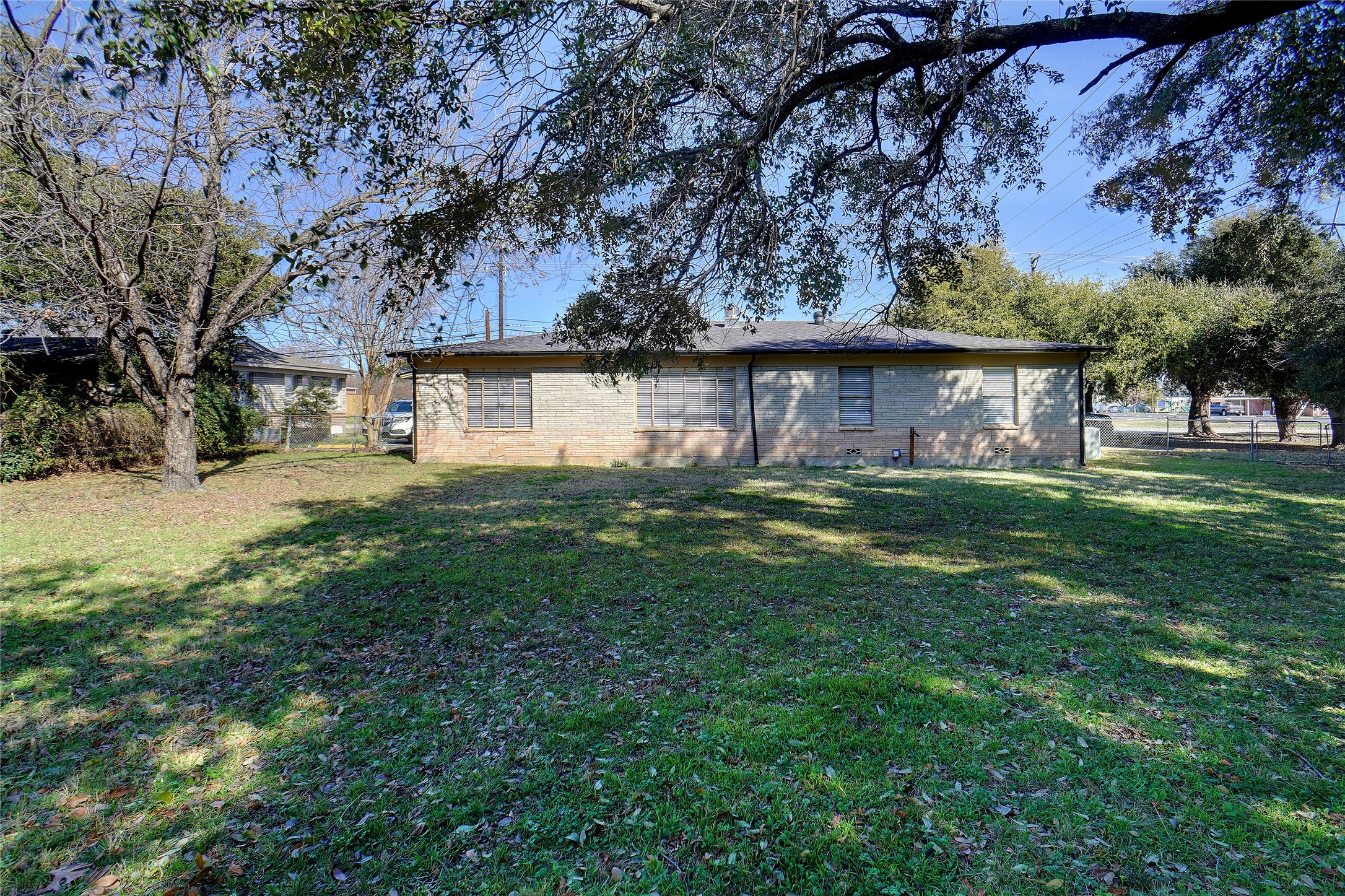 7298 Glenview Drive