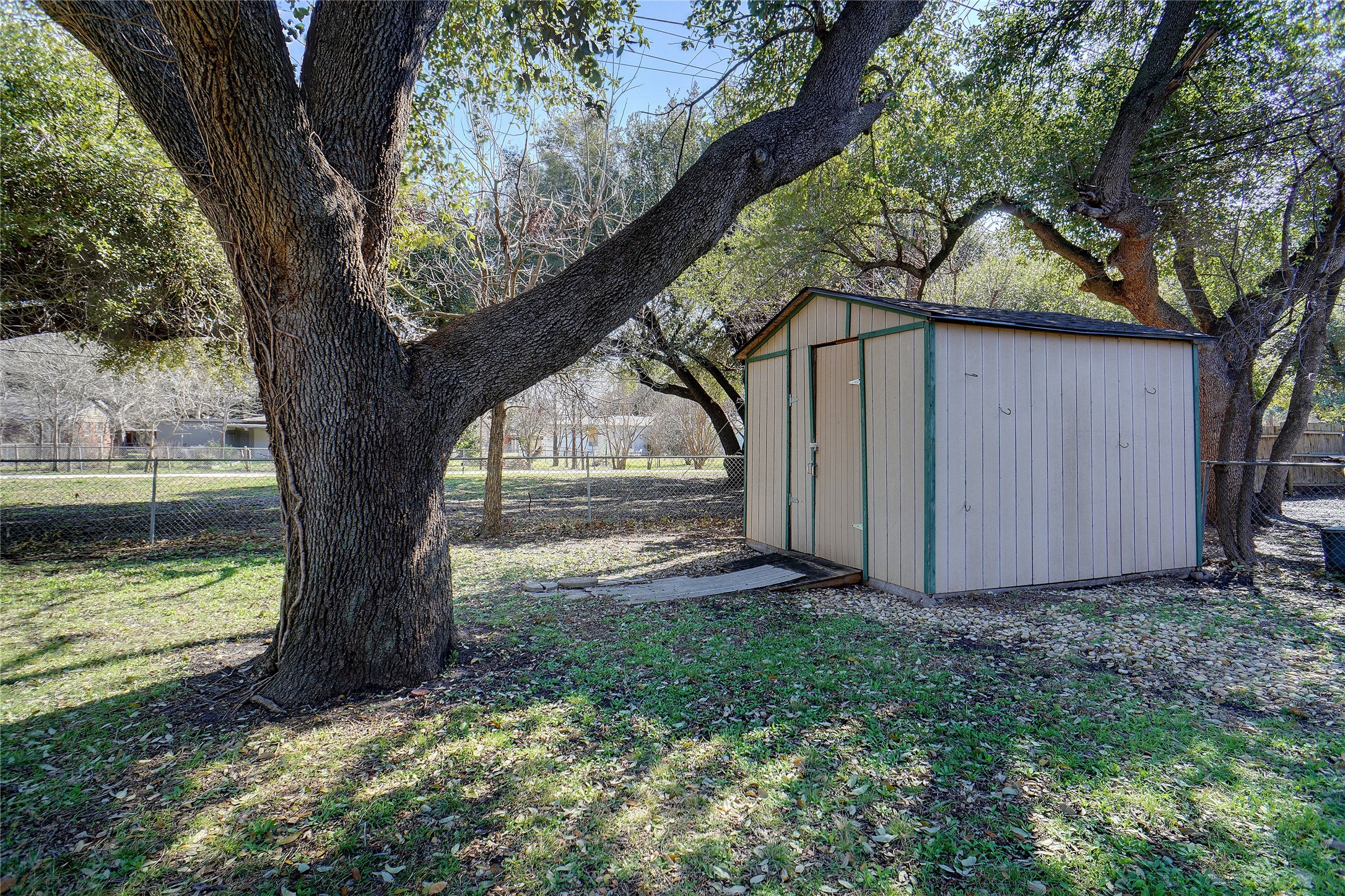 7298 Glenview Drive