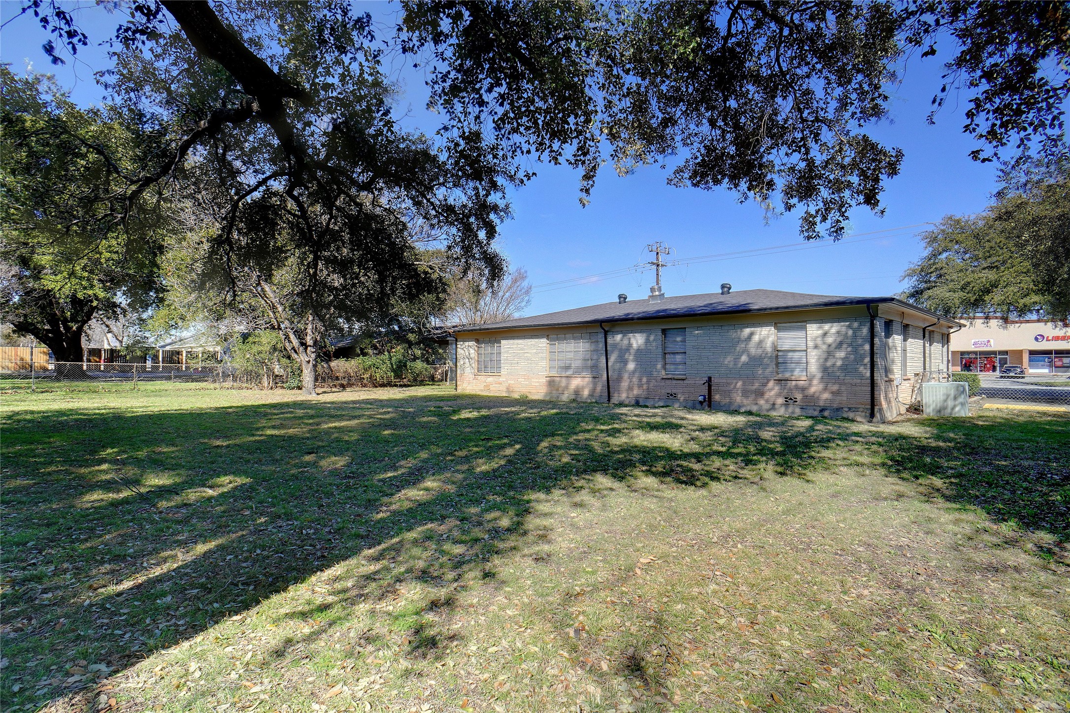 7298 Glenview Drive