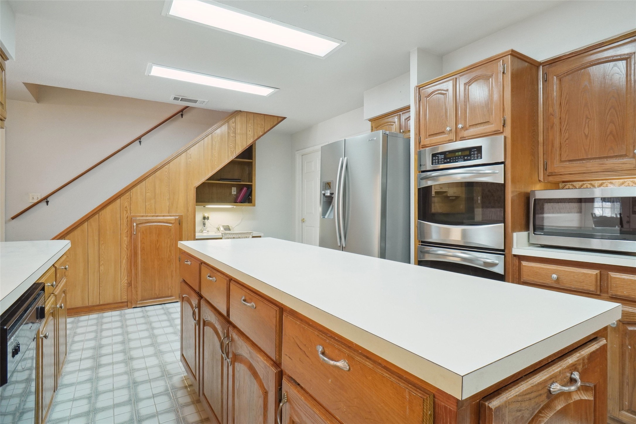 169 Private Road 4611
